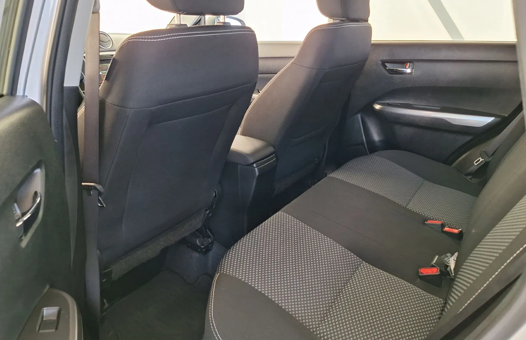 Zunanja slika - Suzuki Vitara - 1.4 BOOSTERJET HYBRID PREMIUM ALLGRIP - 12