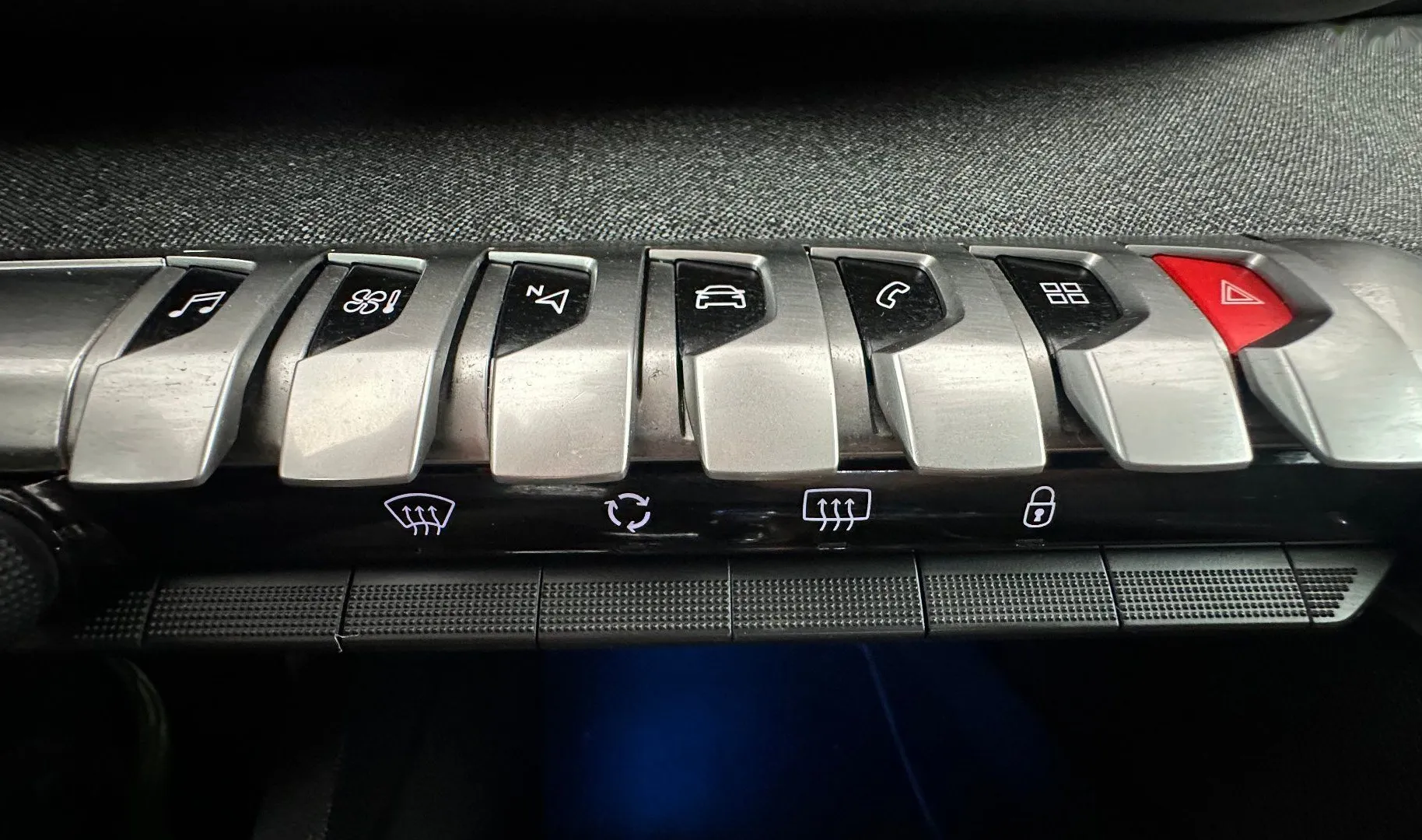 Zunanja slika - Peugeot 3008 - PURETECH TURBO 130 ALLURE.KAMERA.USNJE.LED.NAVI - 8