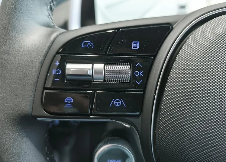 Zunanja slika - Hyundai Ioniq 6 - BEV 77KWH IMPRESSION-MAT-AKT.T.-HEAD UP-V2L-VIDEO - 8