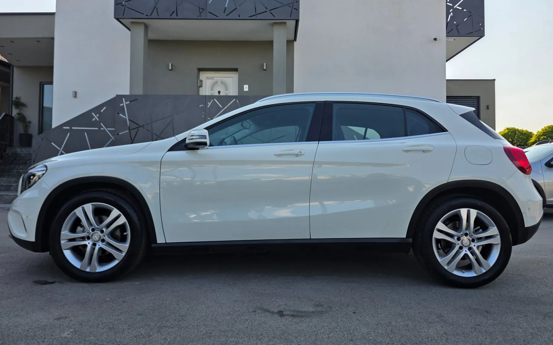 Zunanja slika - Mercedes-Benz GLA-Razred - GLA 200 d - 2