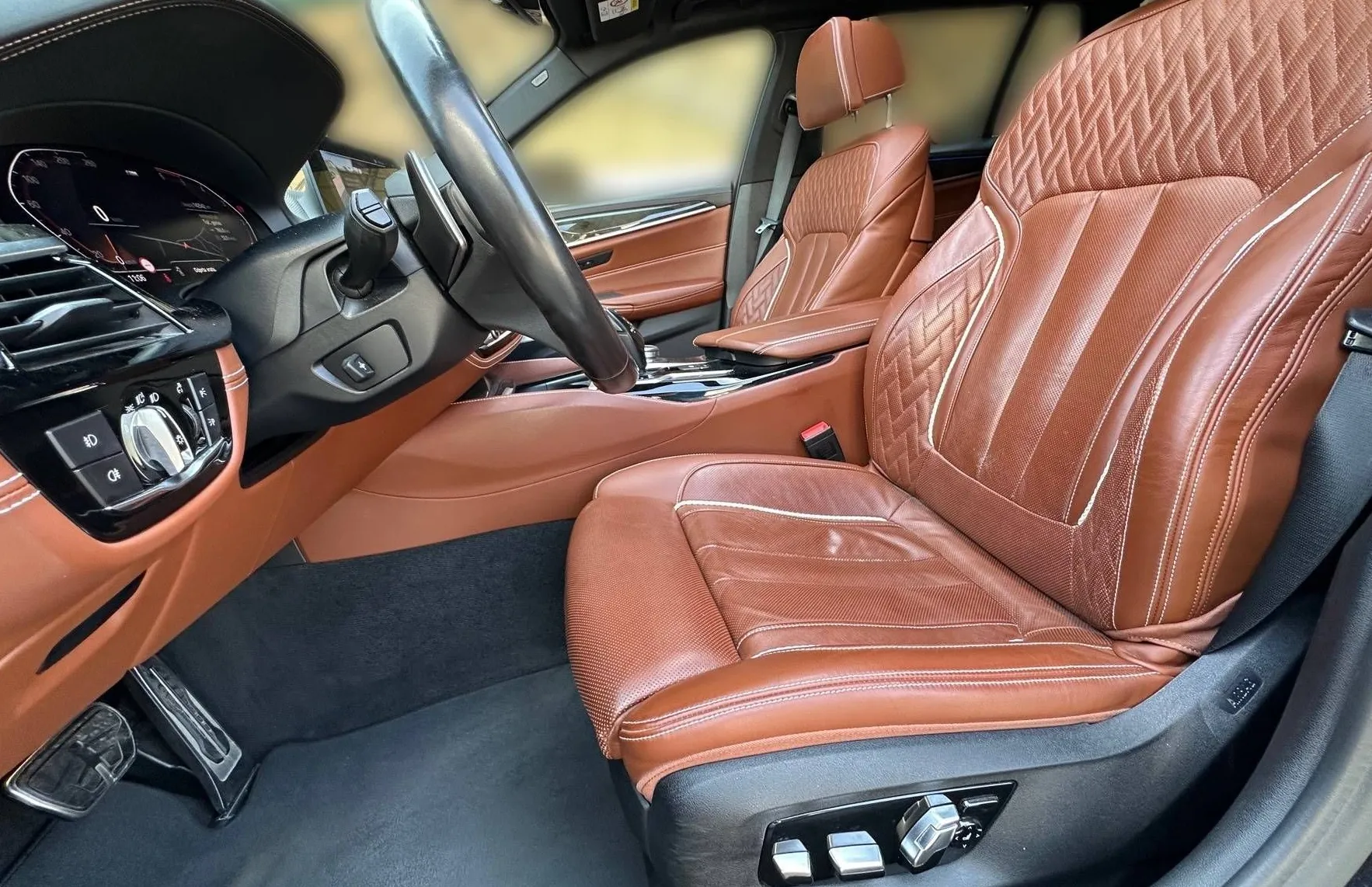 Zunanja slika - BMW Serija 5 - Touring: 530d M PAKET LED NAVI PDC KAMERA PANO RADAR TOP - 14