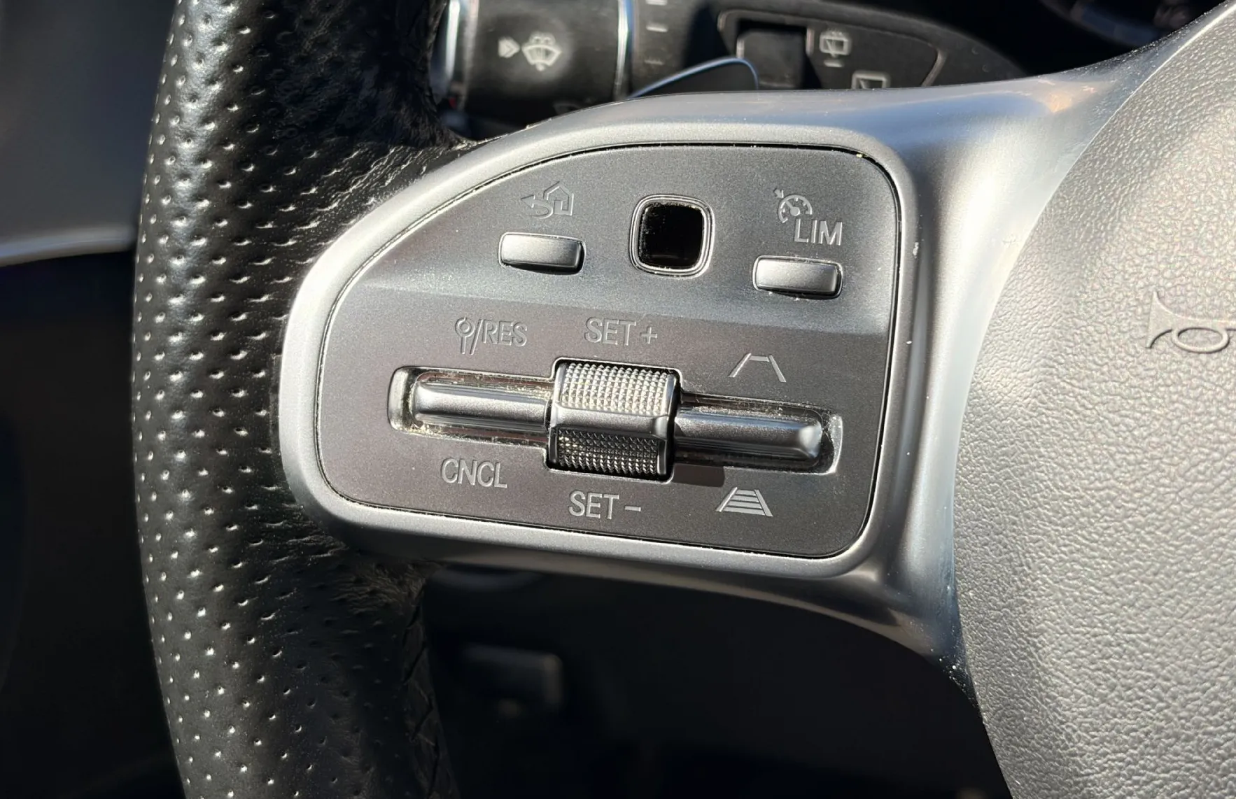 Zunanja slika - Mercedes-Benz E-Razred - E 220 d T AMG Line Avt. - 11