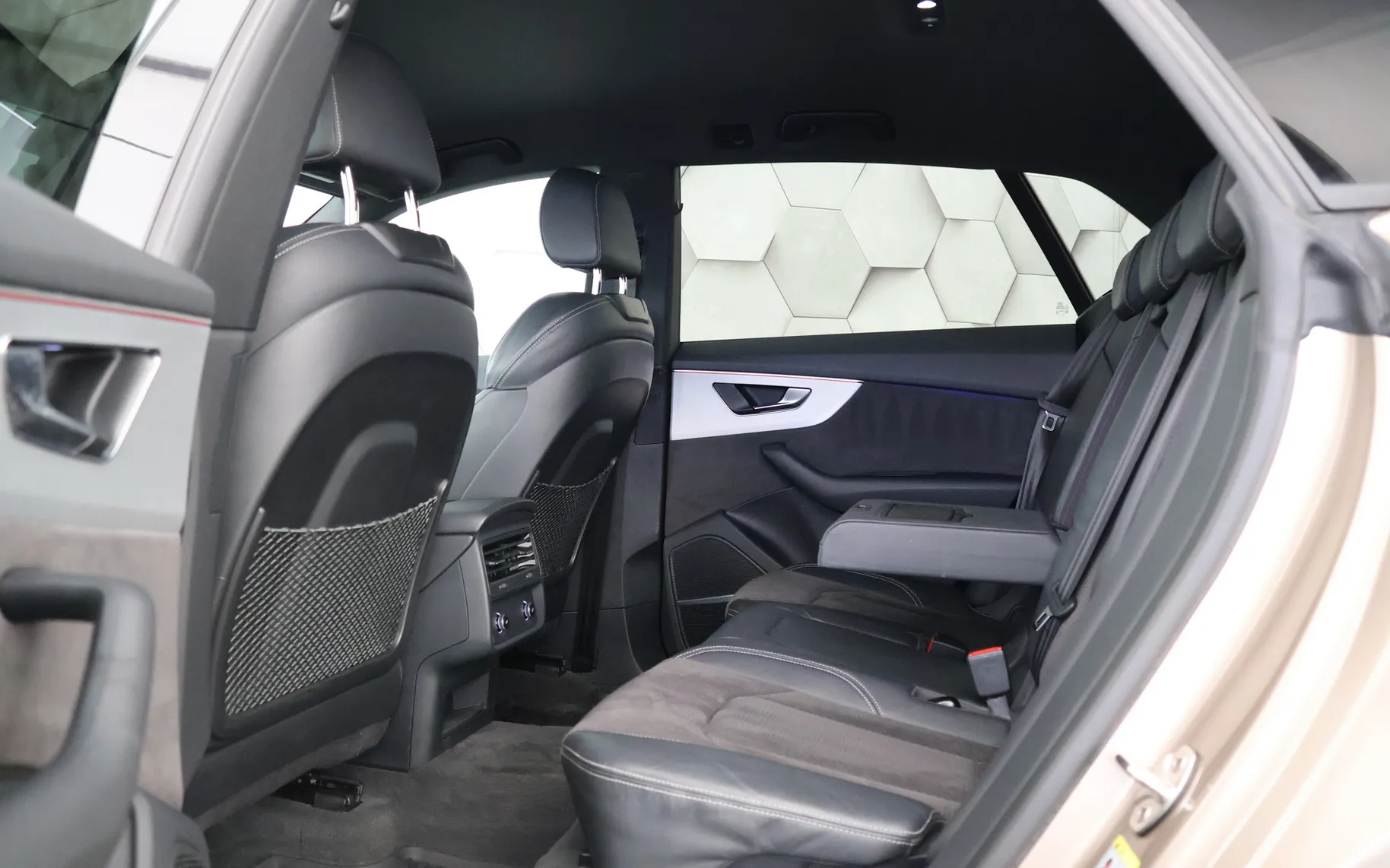 Zunanja slika - Audi Q8 - 50TDI Quattro Tiptronic 3xS-Line 286KM - 10