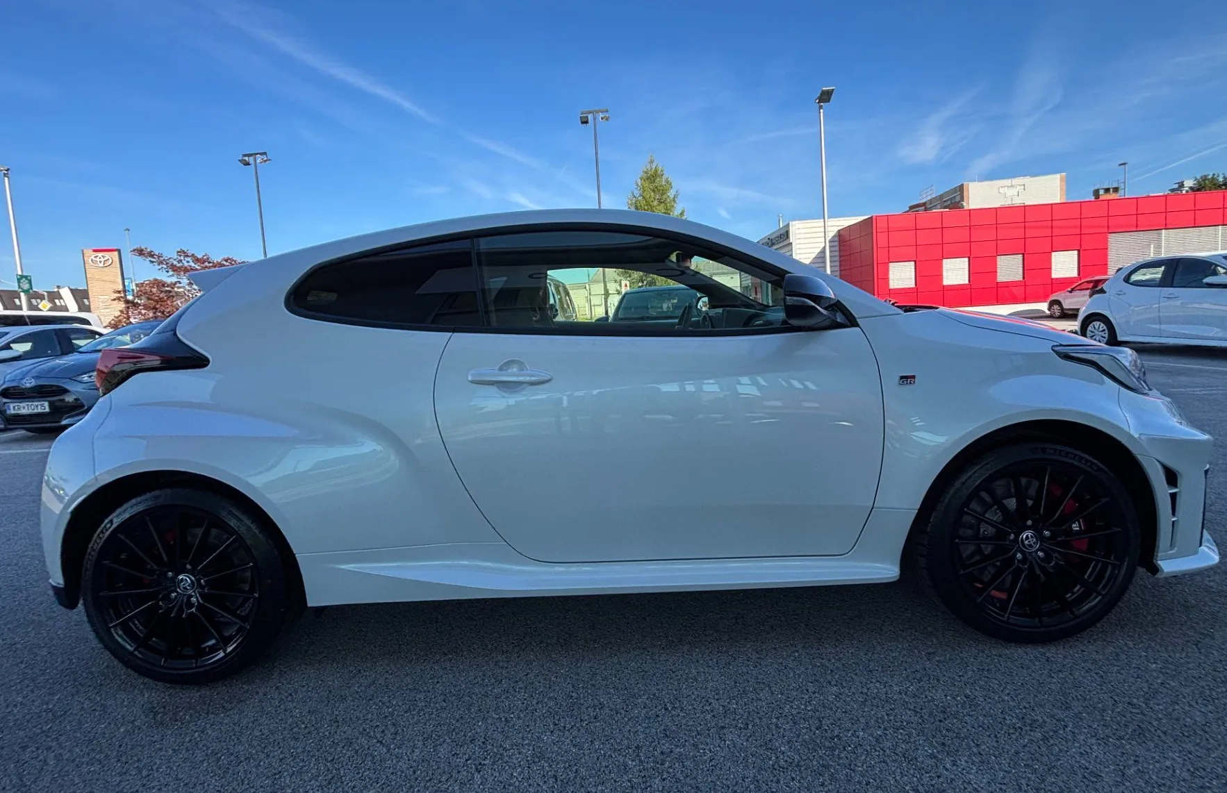 Zunanja slika - Toyota GR Yaris - 1.6T 4WD 3D M T6 RACE JBL - 7