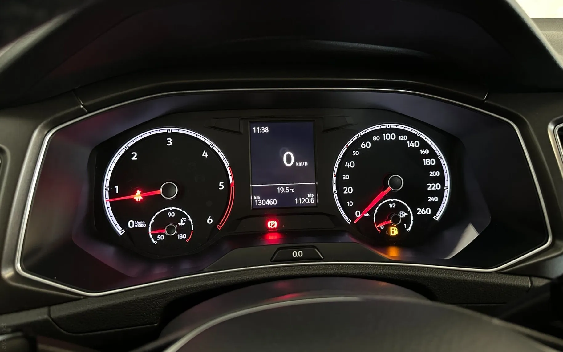 Notranja slika - Volkswagen T-Roc - 2.0 TDI | 4Motion | ACC | PDC | SLO | - 12