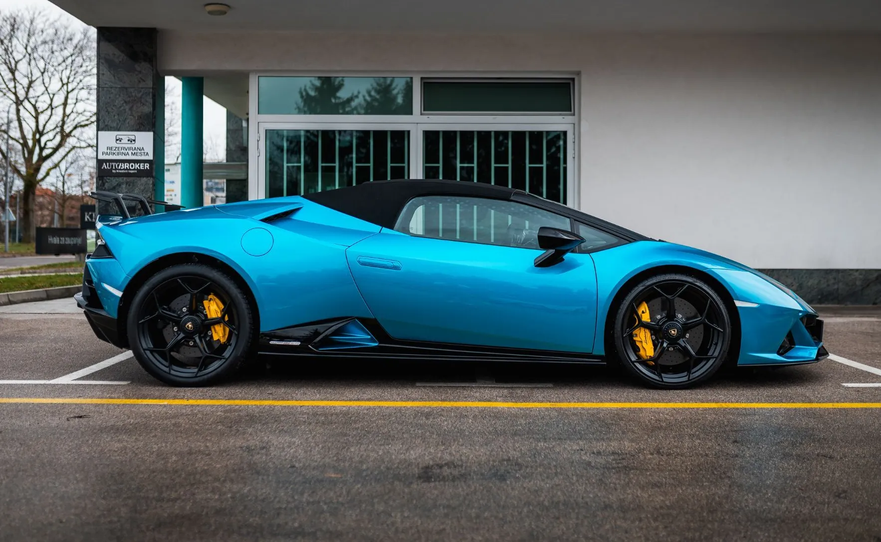 Zunanja slika - Lamborghini Huracan - EVO AWD Spyder Azzuro Secondo - 4