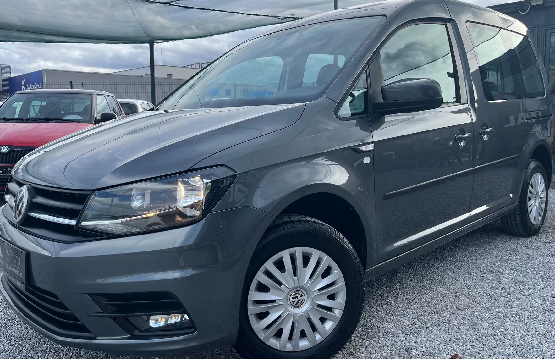 Zunanja slika - VW Caddy - 2.0 TDI 2X DRSNA-PDC-TEMPO.-SLO-OPRAVLJEN SERVIS - 1