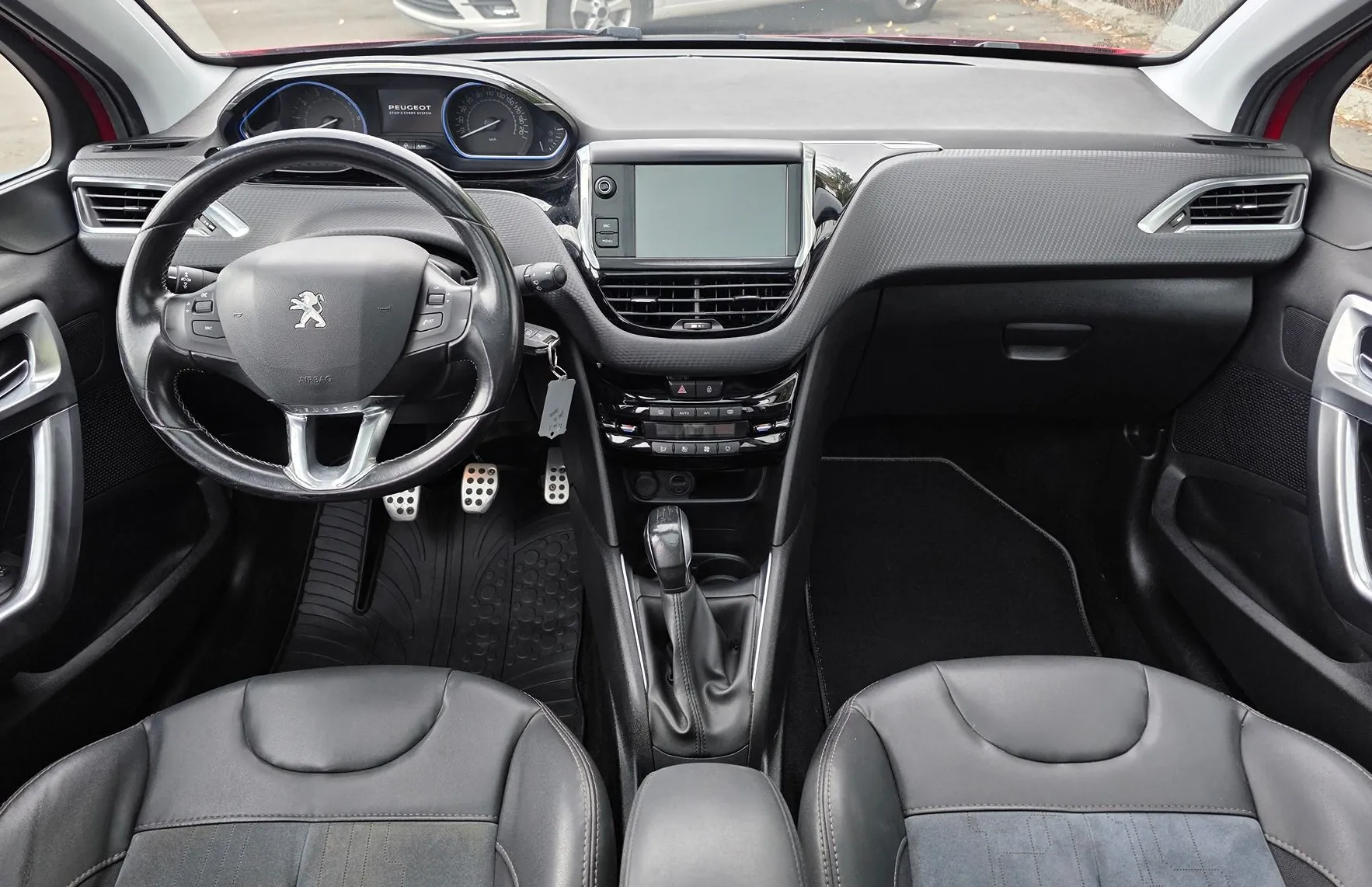 Zunanja slika - Peugeot 208 - 1.2 PURETECH ALLURE PANORAMA-ALU17-NAVI-PDC - 9