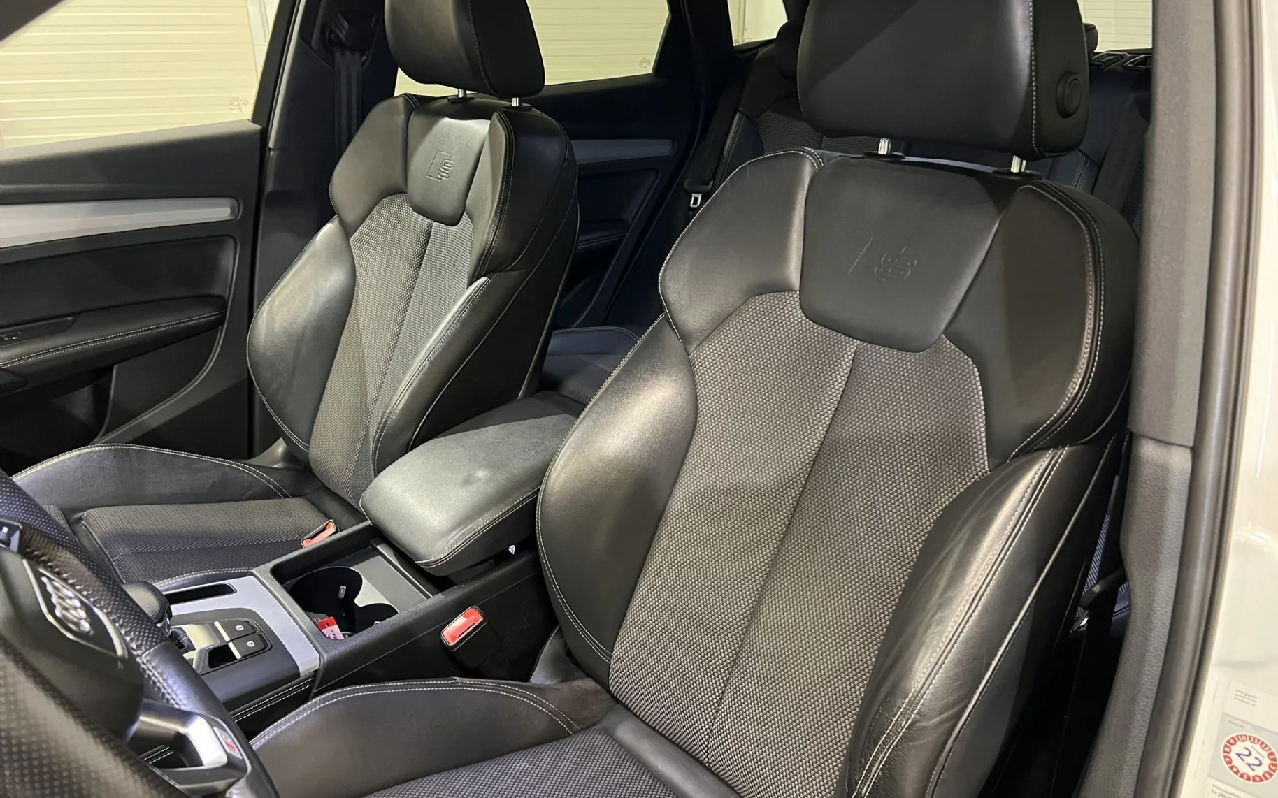 Notranja slika - Audi Q5 - 40 TDI-QUATTRO-S-LINE-VIRTUAL-S-TRONIC-HEAD UP-N.. - 10