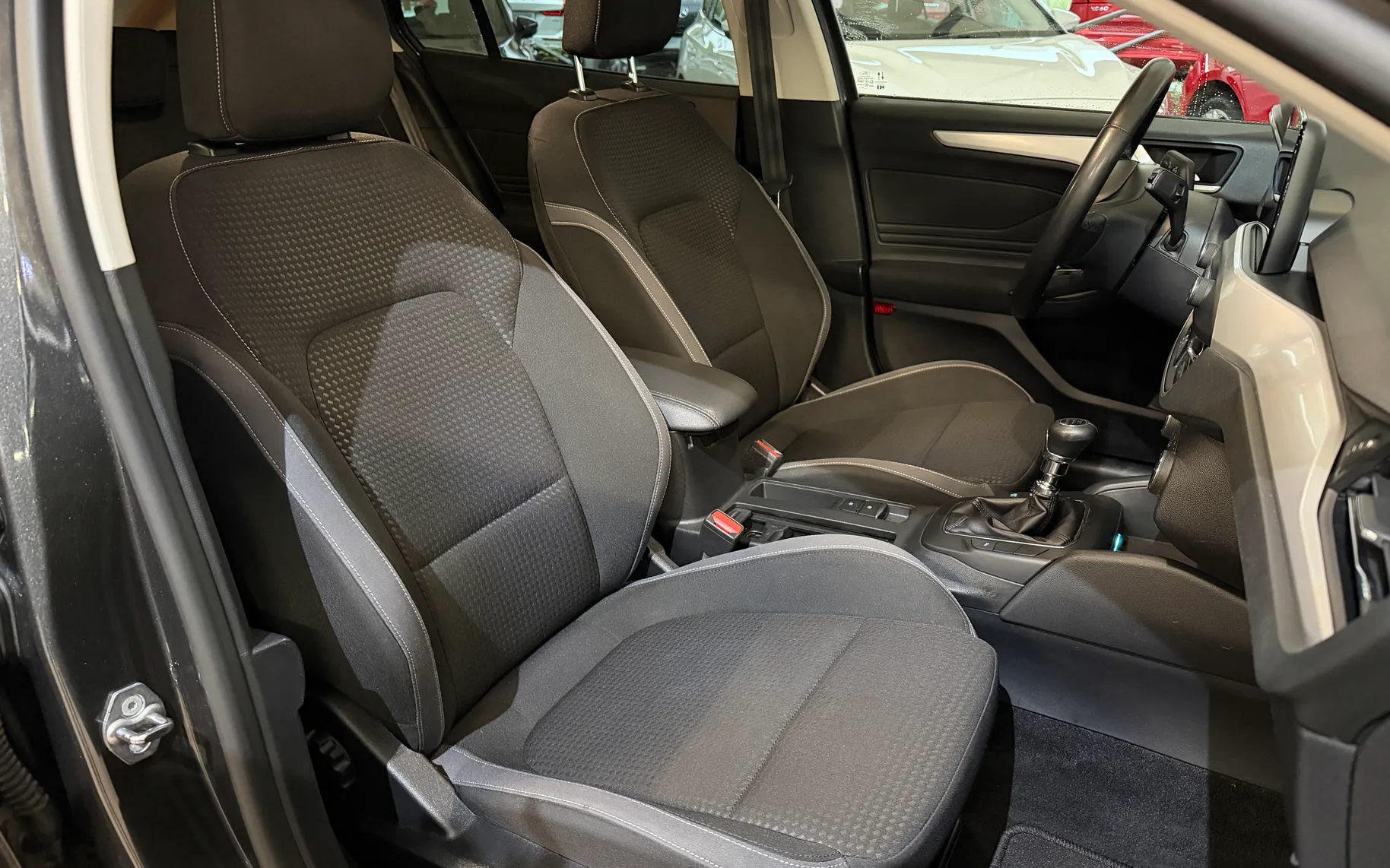 Notranja slika - Ford Focus - 1.0 - 47