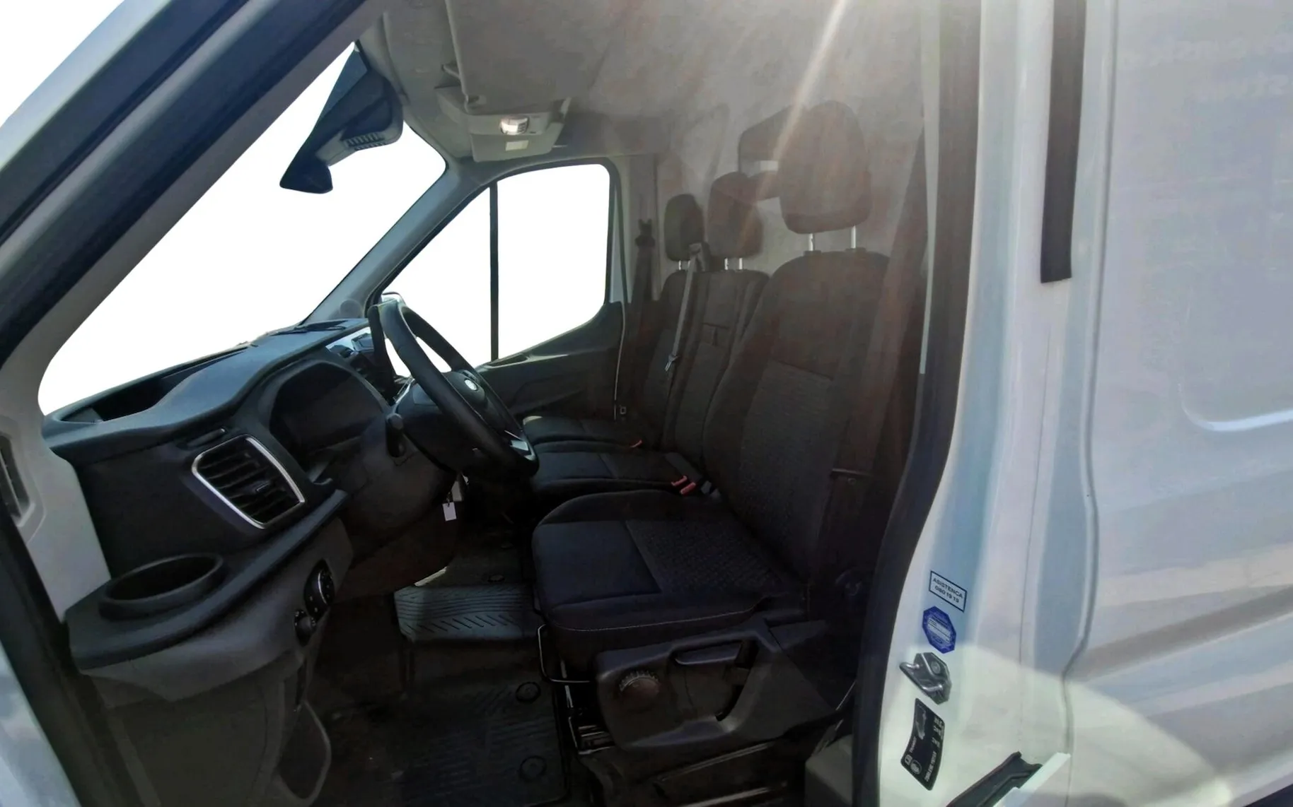 Zunanja slika - Ford Transit - TREND FURGON 2.0TDCI 130KM L3H2-SLO-KAMERA-PDC-DAB - 5