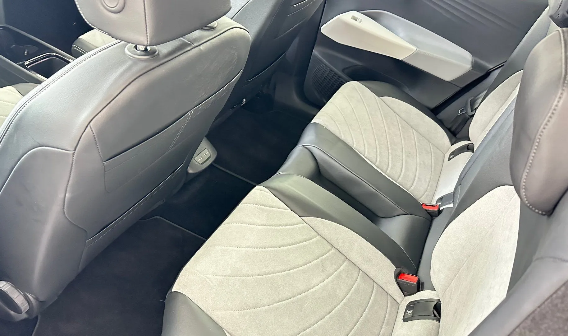 Zunanja slika - Volkswagen ID.3 - 150 kW Pro S.NEMŠKI+4ALU.ACC.KAMERA.USNJ.LED.150KW - 22