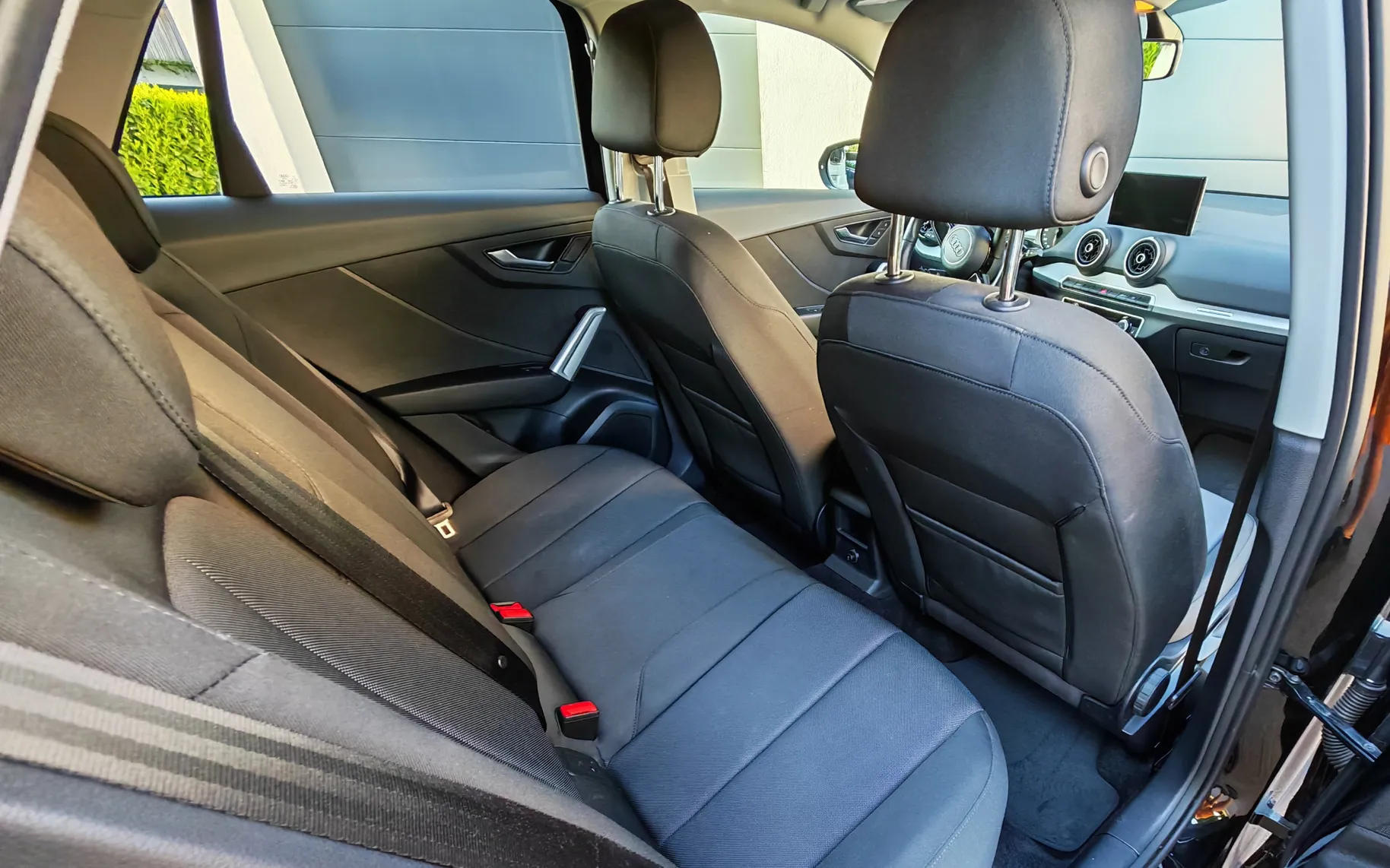 Notranja slika - Audi Q2 - 35 TFSI S line S tronic - 12