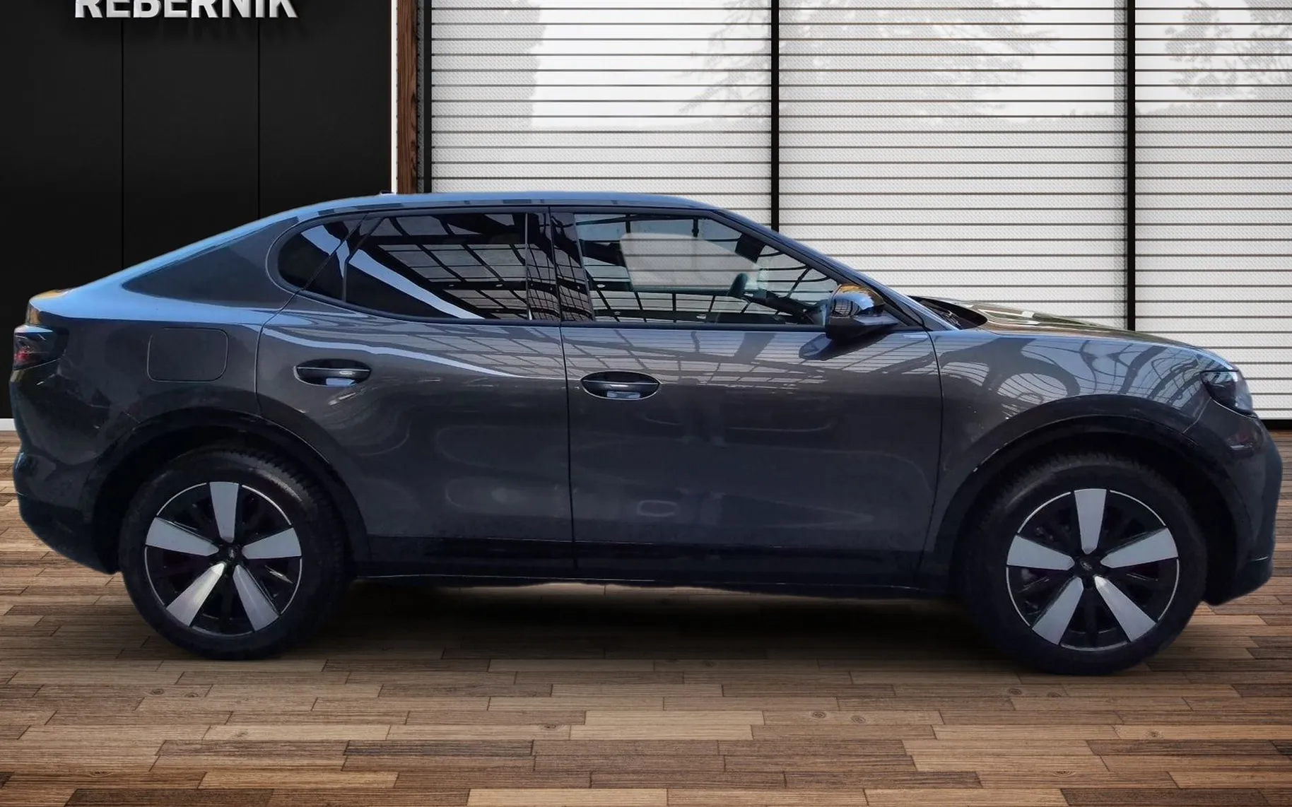 Zunanja slika - Ford Capri - Select 77 kWh 210 kW  286 KM  RWD - 3