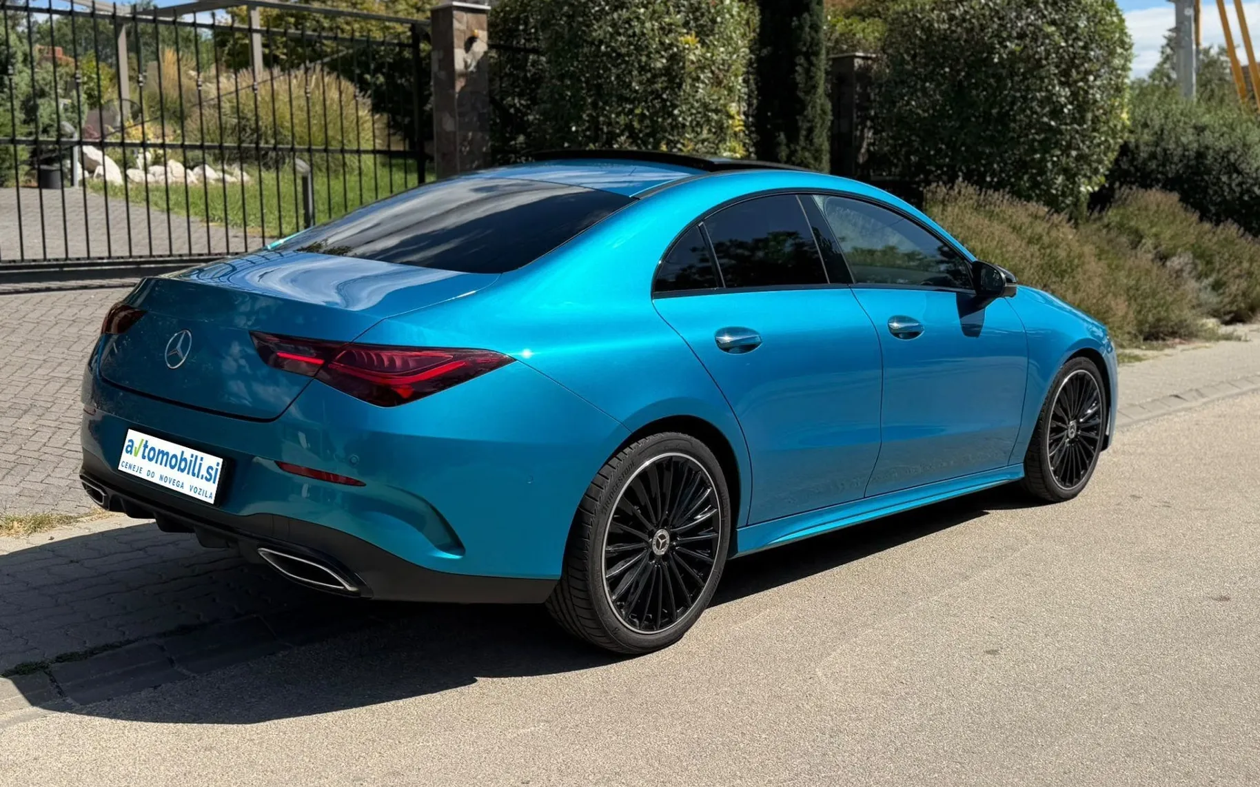 Zunanja slika - Mercedes-Benz CLA-Razred - 180d |AMG|Pano|Facelift|360K|Memory|HUD|Burmester| - 5