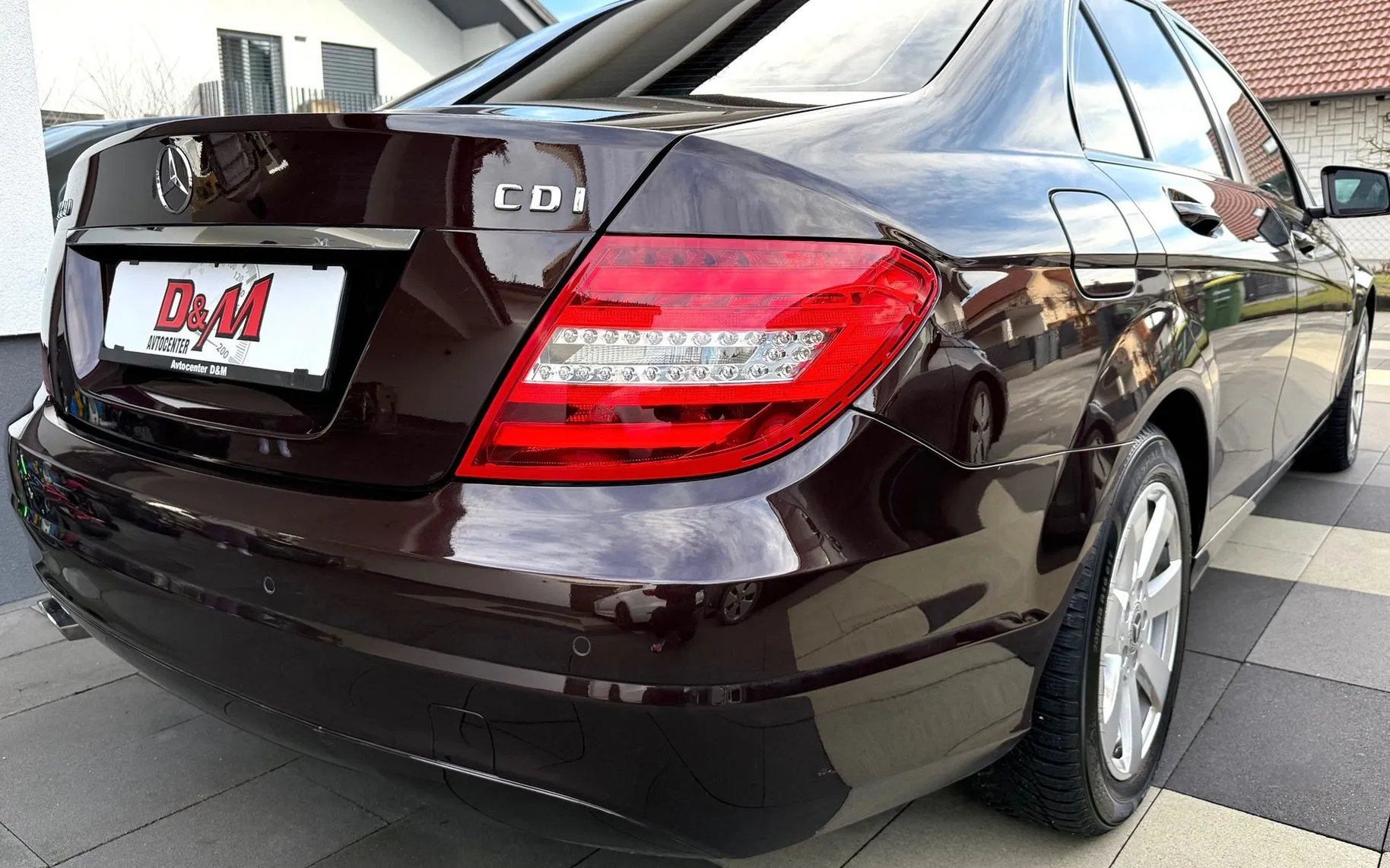 Zunanja slika - Mercedes-Benz C-Razred - C 220 CDI|SLO|XENON|NAVI|2X PDC|NOVE GUME - 3