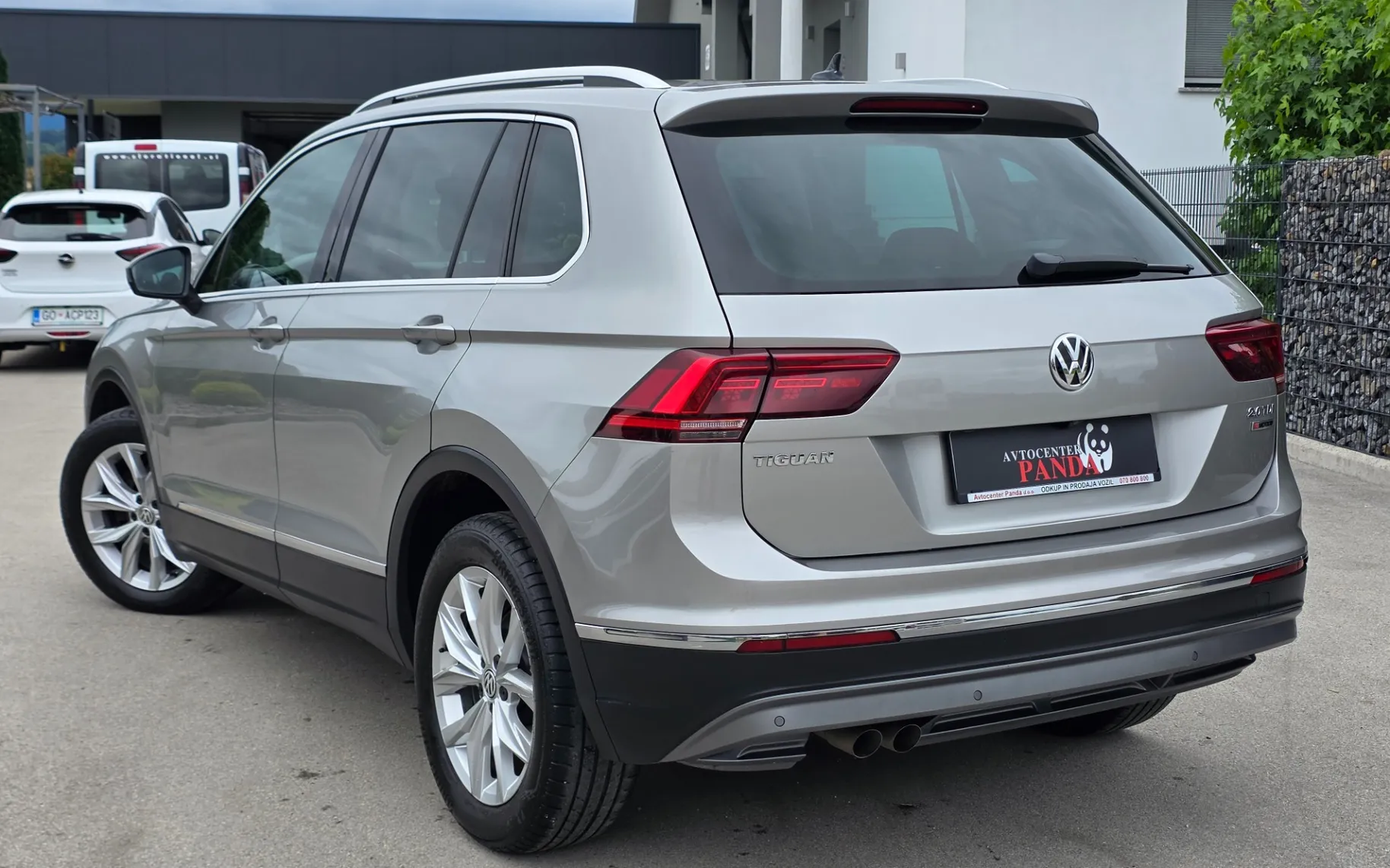 Zunanja slika - Volkswagen Tiguan - 2,0 TDI BMT Highline DSG - 3
