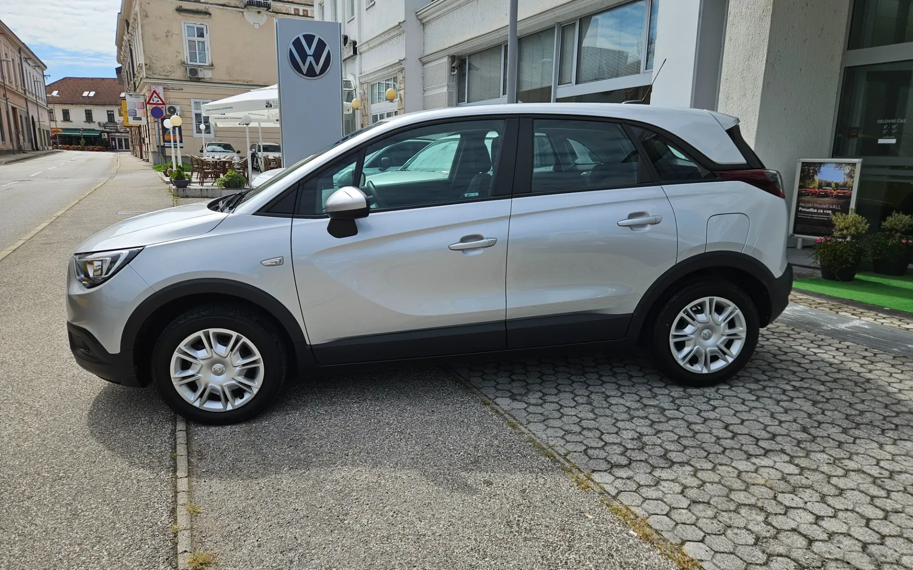 Zunanja slika - Opel Crossland X - 1.2 TURBO 81KW S S ENJOY - 9
