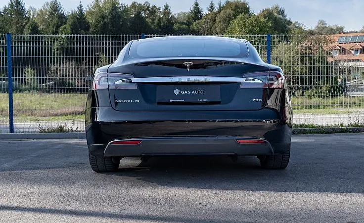 Zunanja slika - Tesla Model S - 70D - 6