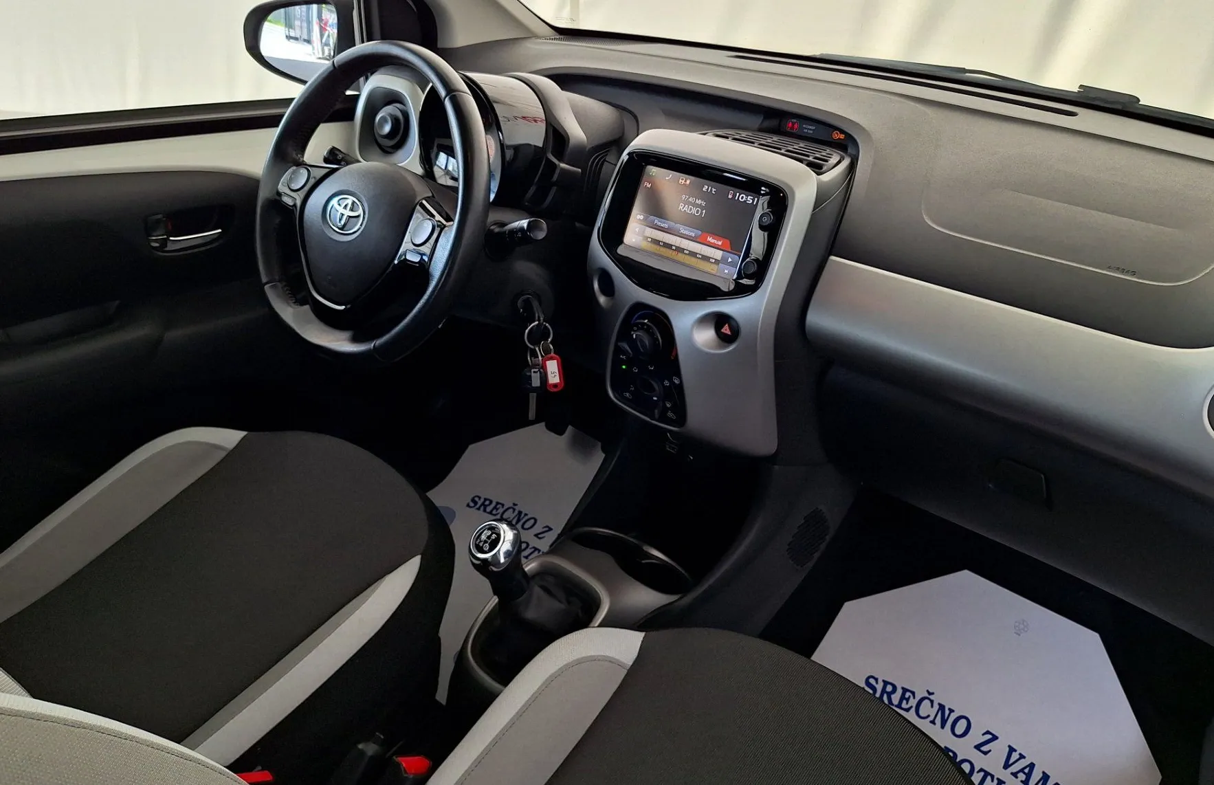 Zunanja slika - Toyota Aygo - 1.0 VVT-i x-play Touch Alloys - 10