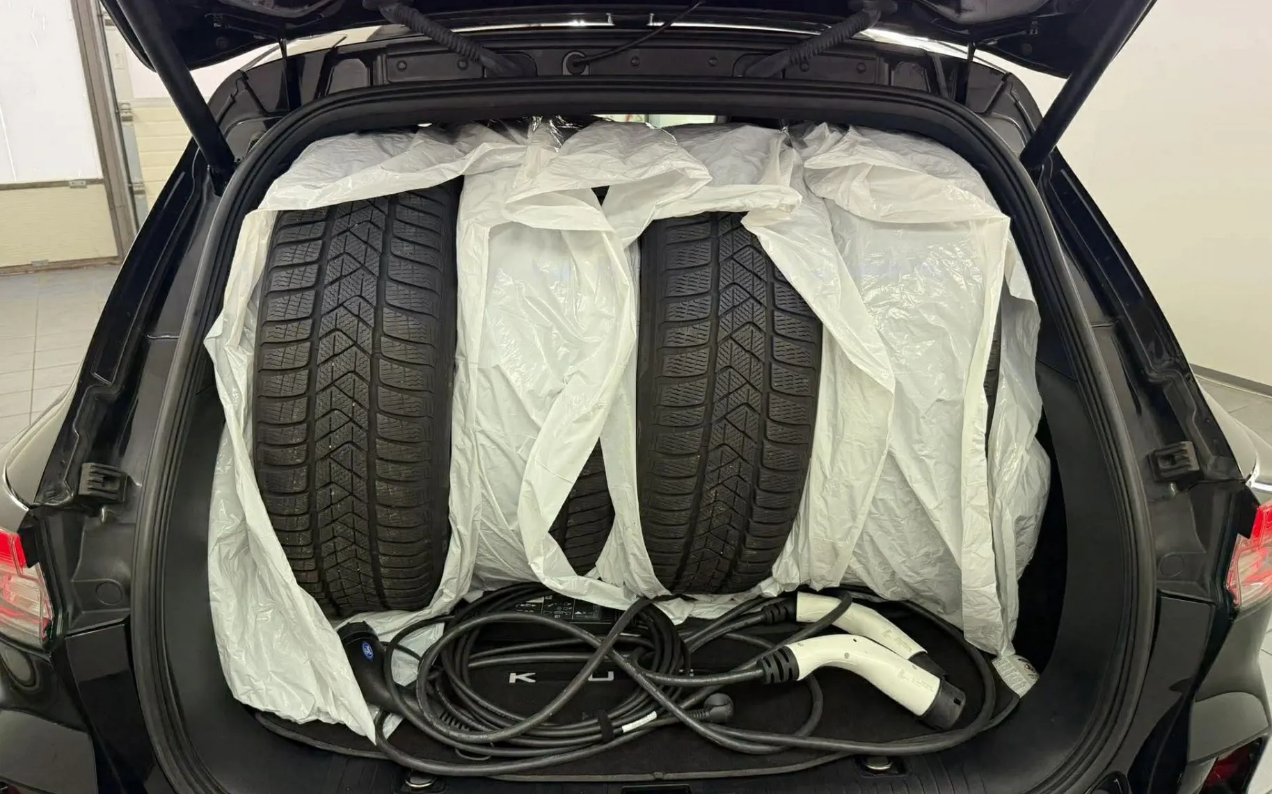 Zunanja slika - Ford Kuga - 2.5 Duratec PHEV ST-Line X.NEMŠKI+4ALU.ACC.KAMERA - 7