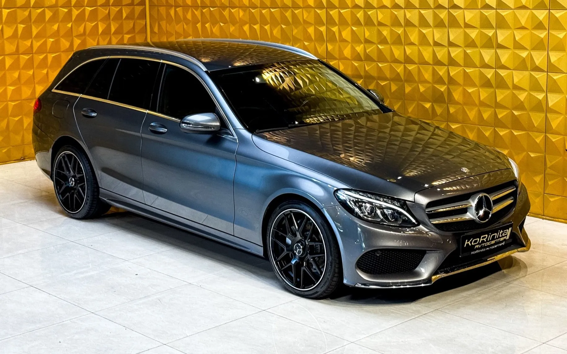 Zunanja slika - Mercedes-Benz C-Razred - C220d AUT. AMG Line-NAVI-TEMP-F1 - 2