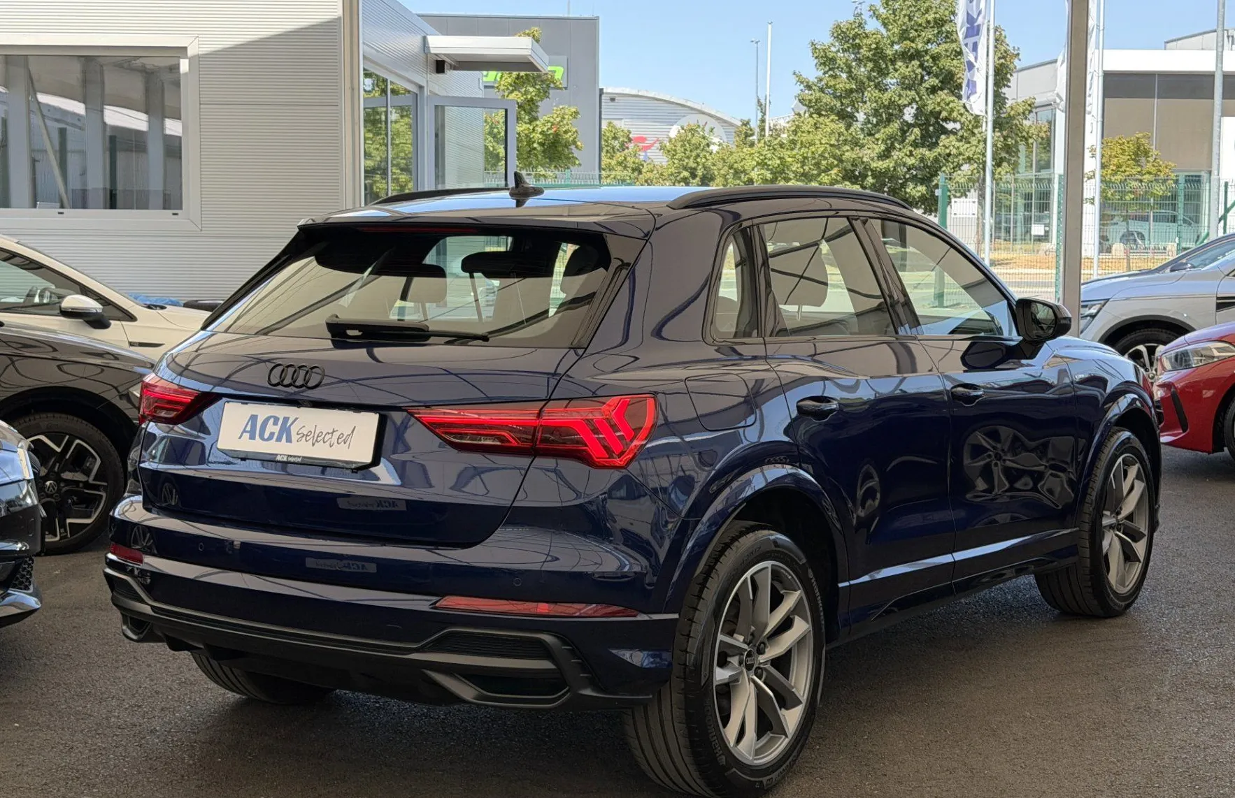 Zunanja slika - Audi Q3 - S-LINE 35 TFSI S-TRONIC - VIRTUAL - LED - 4