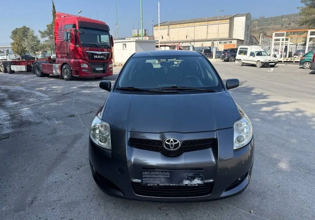 Zunanja slika - Toyota Auris - 2.0 D4-D NA KREDIT BREZ POLOGA - 2