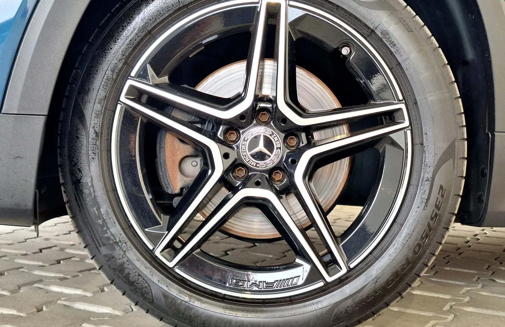 Zunanja slika - Mercedes-Benz GLB-Razred - 220d 4MATIC AMG•MULTIBEAM•MEMORY•PANORAMA•ACC• - 8