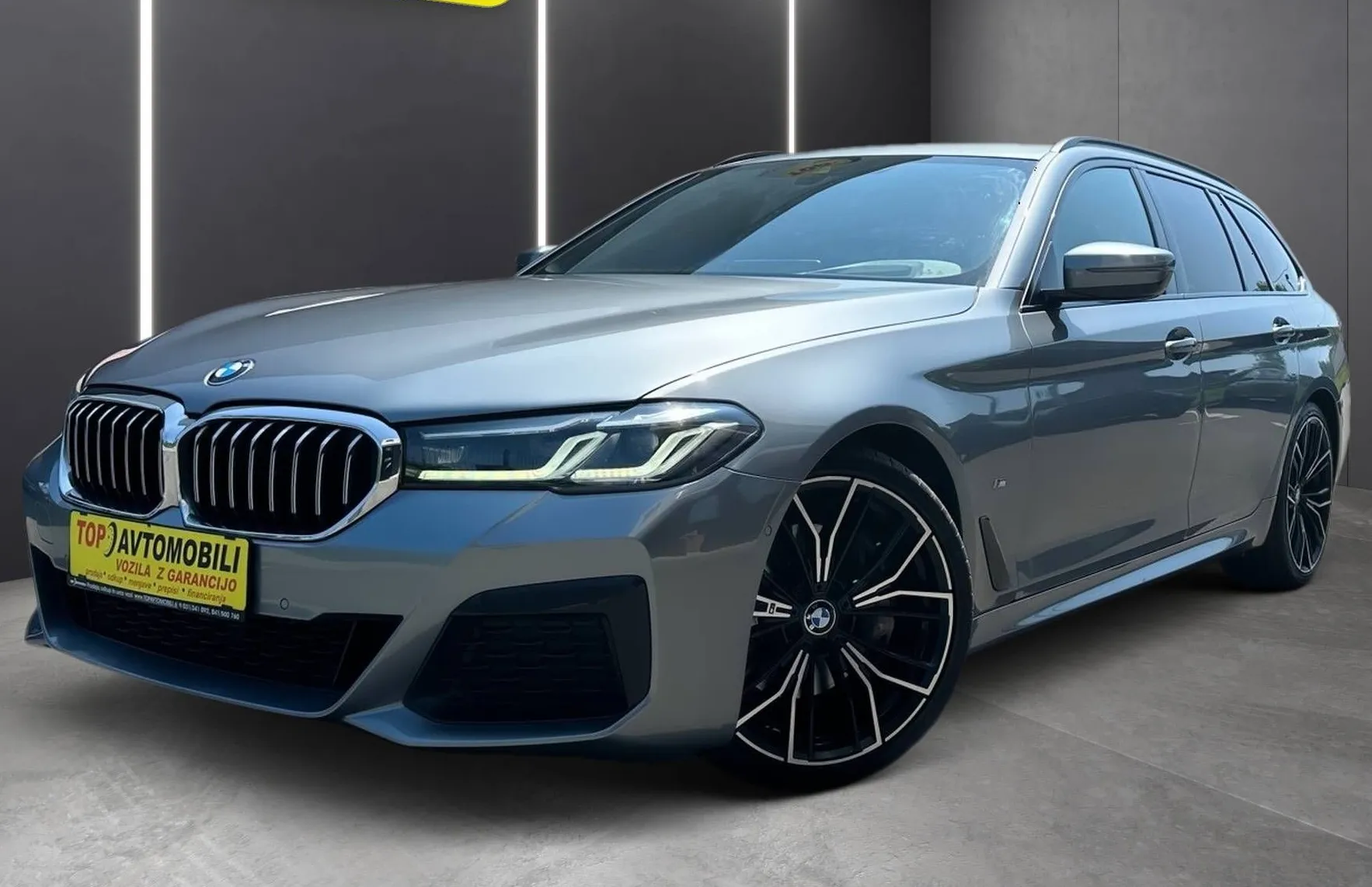 Zunanja slika - BMW Serija 5 - Touring: 530d xDrive M SPORT PAKET LED NAVI KAM VIRTUAL - 1