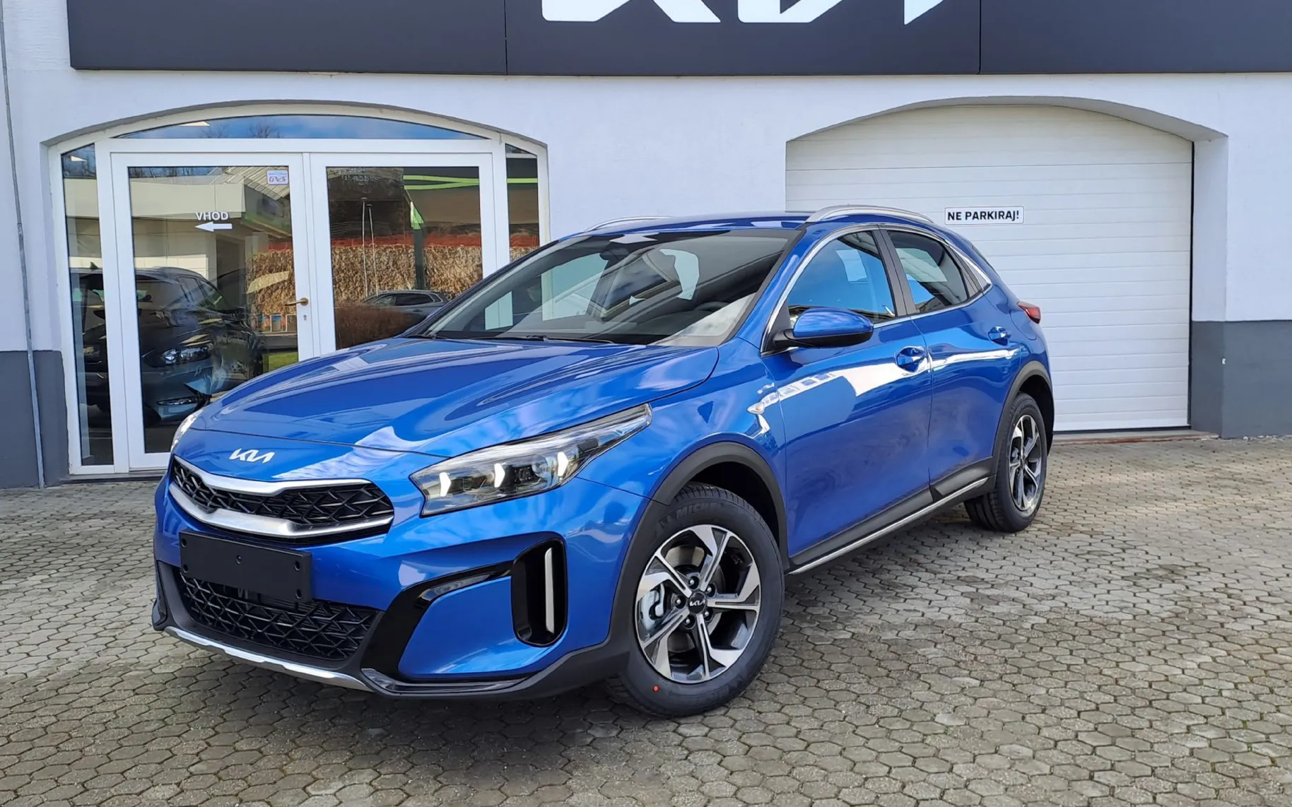 Zunanja slika - KIA XCeed - 1.0 T-GDi LX SMART ISG. M T 84.6 kW - 1