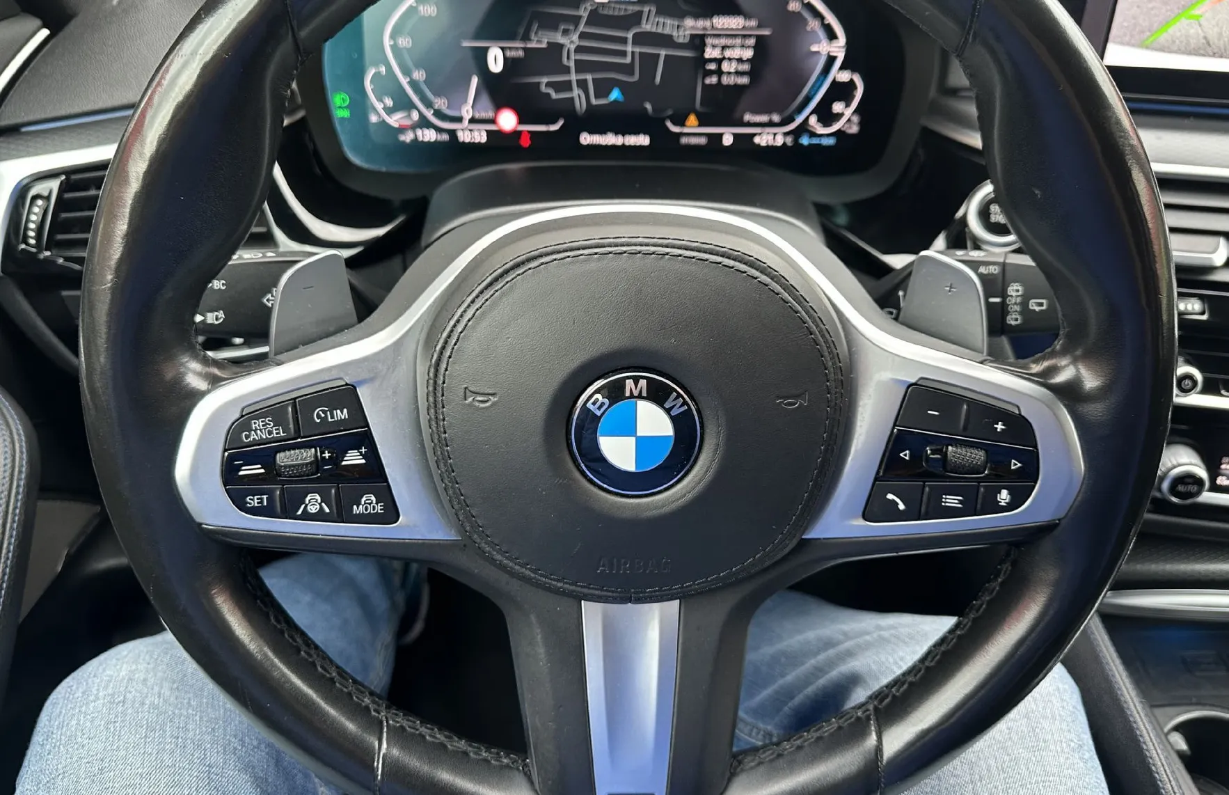 Zunanja slika - BMW Serija 5 - Touring: 530e  Avt.M Sport.4X4.NEMŠKI+4ALU.KAMERA.LED.AC - 8