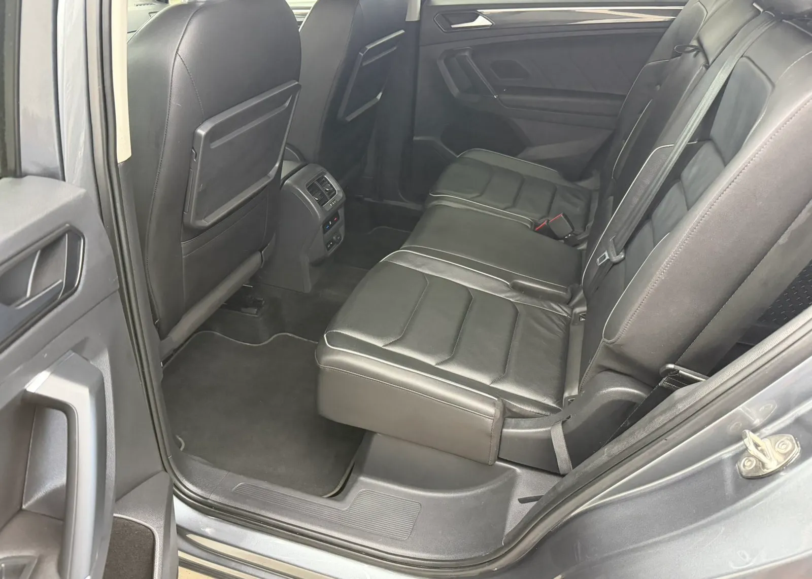 Zunanja slika - Volkswagen Tiguan - 2,0 TDI BMT Highline DSG 4MOTION - 8