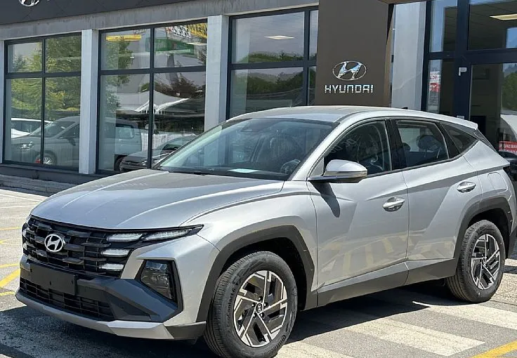 Zunanja slika - Hyundai Tucson - 1.6T T-GDI°°Kamera°°Senzorji°°Navi°°Zimske pnevmat - 2