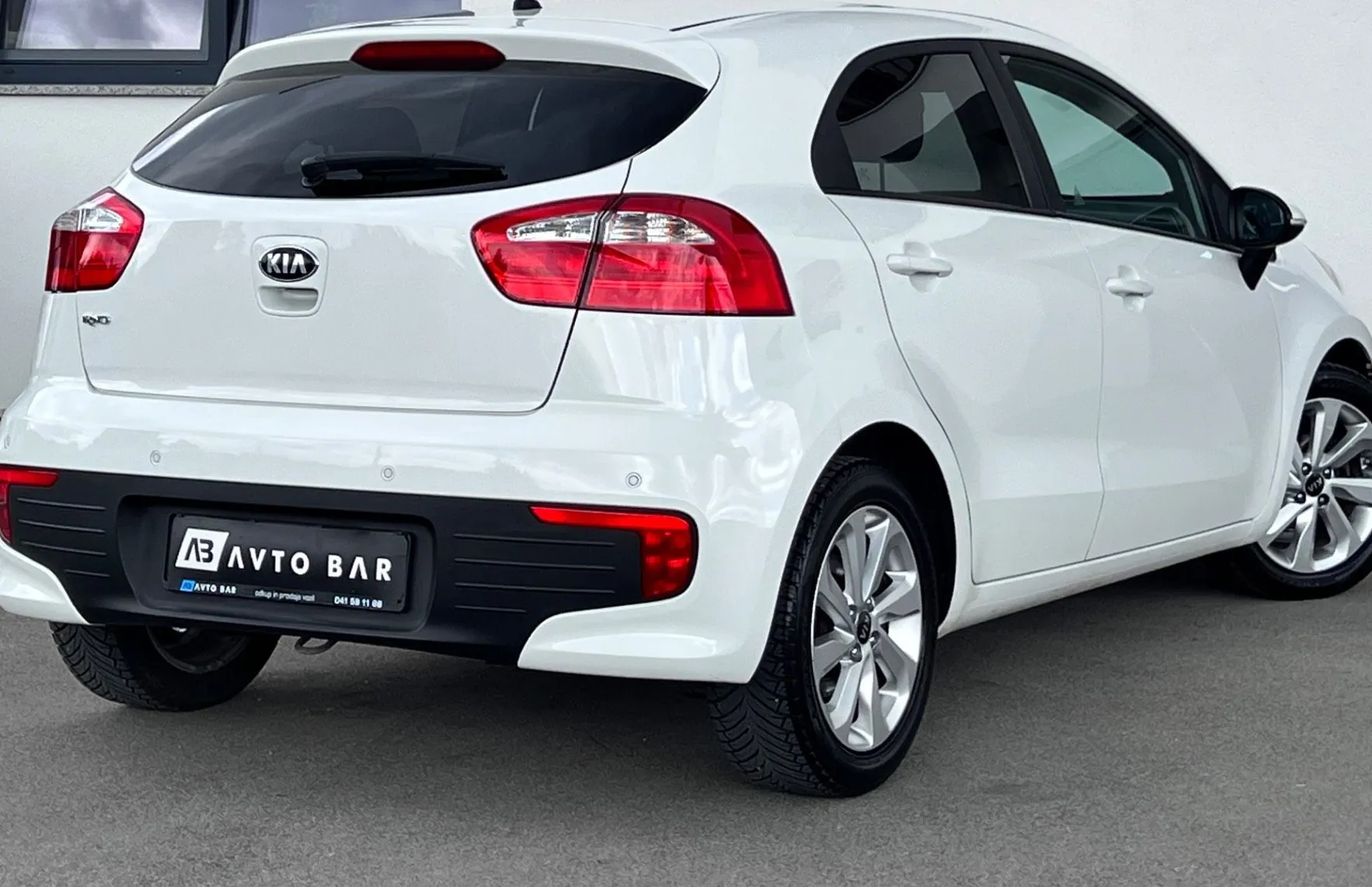Zunanja slika - KIA Rio - 1.25 CVVT+SLO+ALU+PDC... - 6