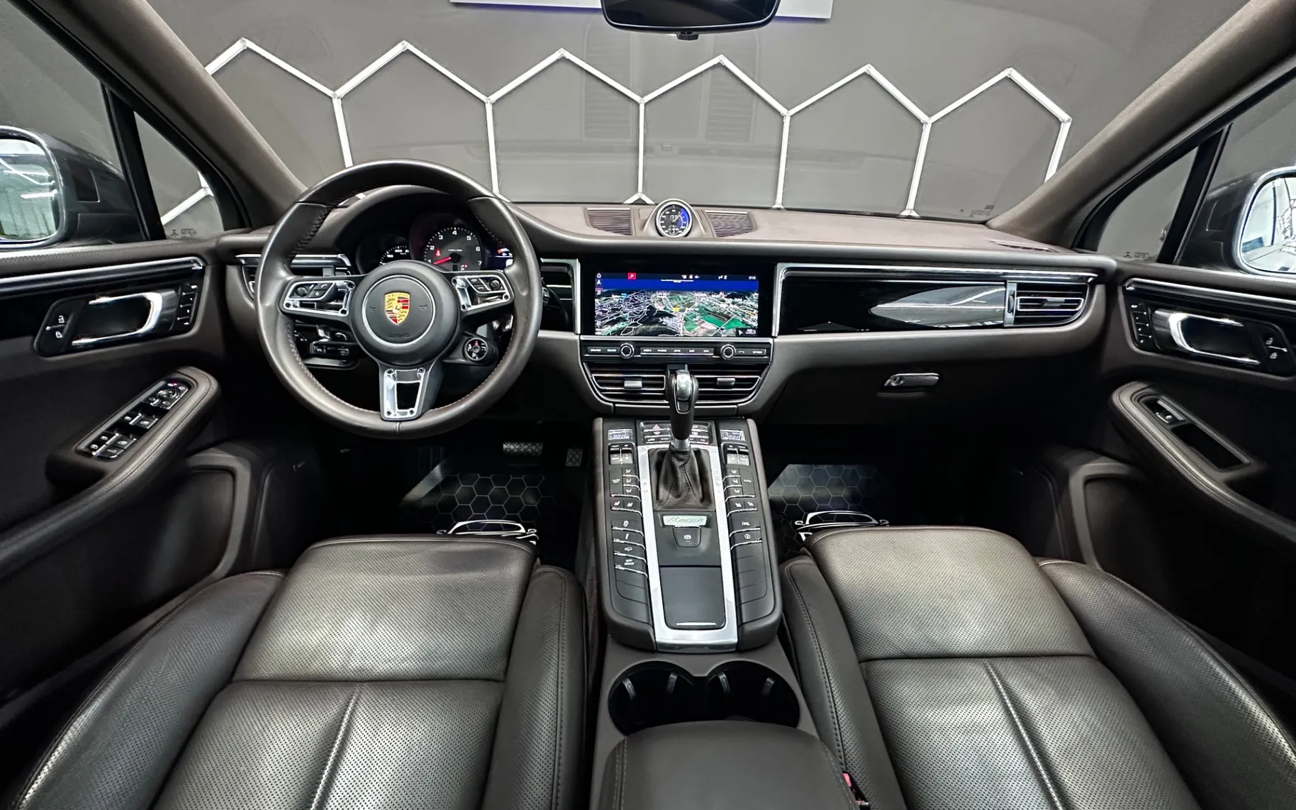 Notranja slika - Porsche Macan - S ZRAČNO+PANO+BOSE+ACC+CHRONO+360KAMERA+HLAJENJE S - 8