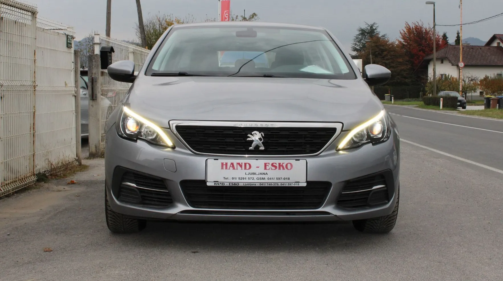 Zunanja slika - Peugeot 308 - 1.5 BlueHDi 130 EAT6 BUNINESS ALU NAVI PDC - 2