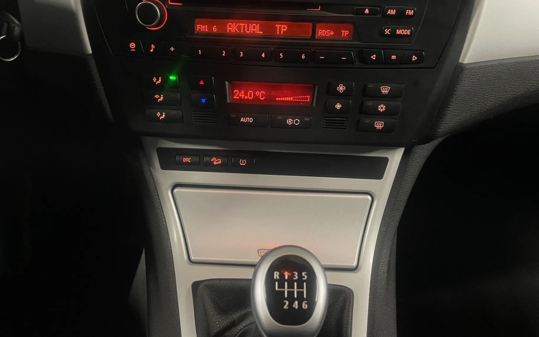 Zunanja slika - BMW X3 - serija : xDrive 18d 105 KW TEMPOMAT. VLEČNA NAPRAVA - 15