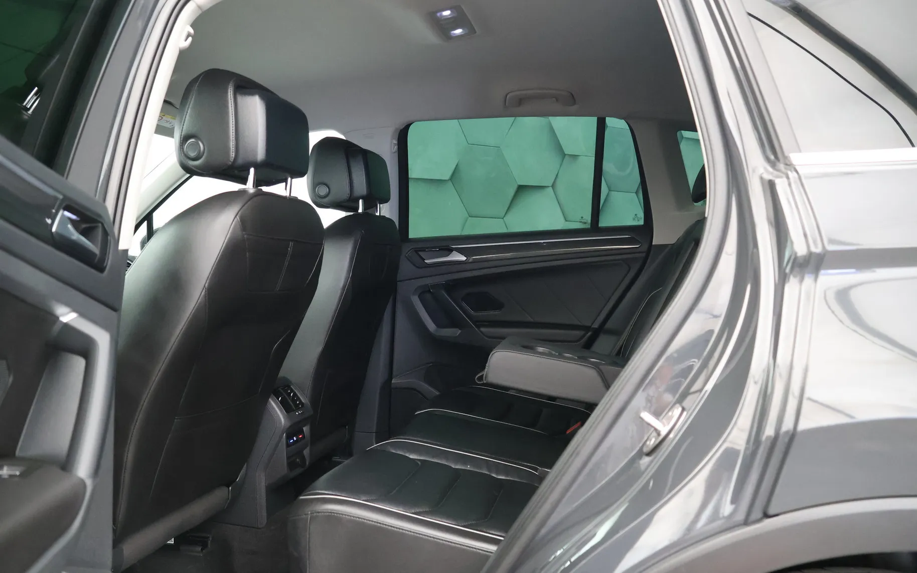 Zunanja slika - Volkswagen Tiguan - 2.0 TDI 4-Motion DSG Elegance 200KM - 10
