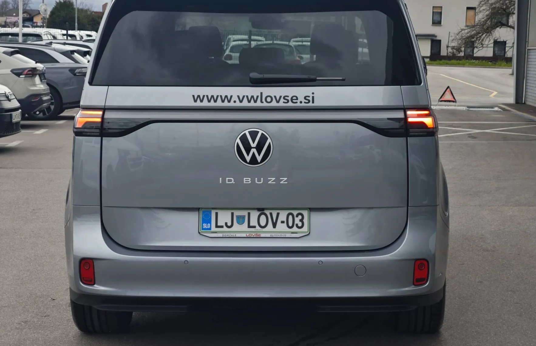 Zunanja slika - Volkswagen ID.Buzz - Limited|AKCIJA|CENA Z UPOŠTEVANO SUB IN DDV 31550€ - 6