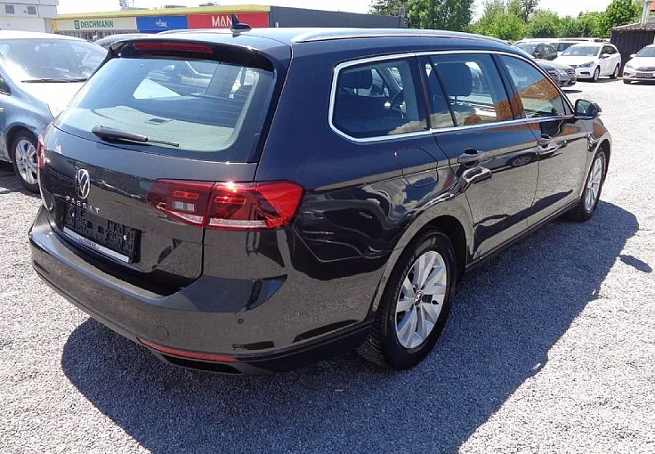 Zunanja slika - Volkswagen Passat - Variant 2.0 TDI DSG AUTOMATIC - KOT NOV - VSI SERVISI - 4
