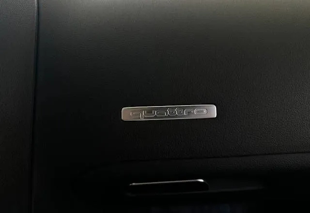 Notranja slika - Audi A5 - 2.0TDI-QUATTRO-3XSLINE-PANORAMA-NAVI-20COL-KAMERA - 9