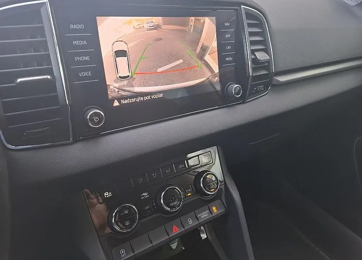 Zunanja slika - Škoda Karoq - Ambition 1.6 TDI-OPR.GLAVNI SERVIS - 8