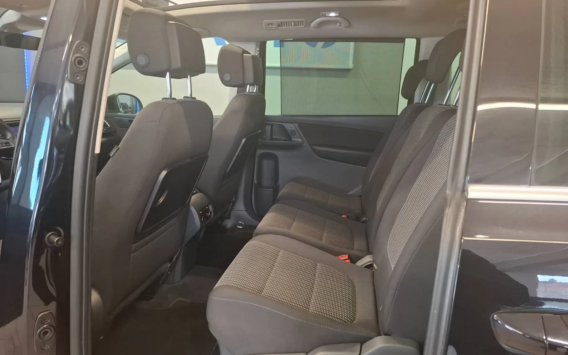 Zunanja slika - Seat Alhambra - 2.0 TDI DSG PANORAMA-KAMERA-GRETJE SEDEŽEV-ALU-P.. - 2