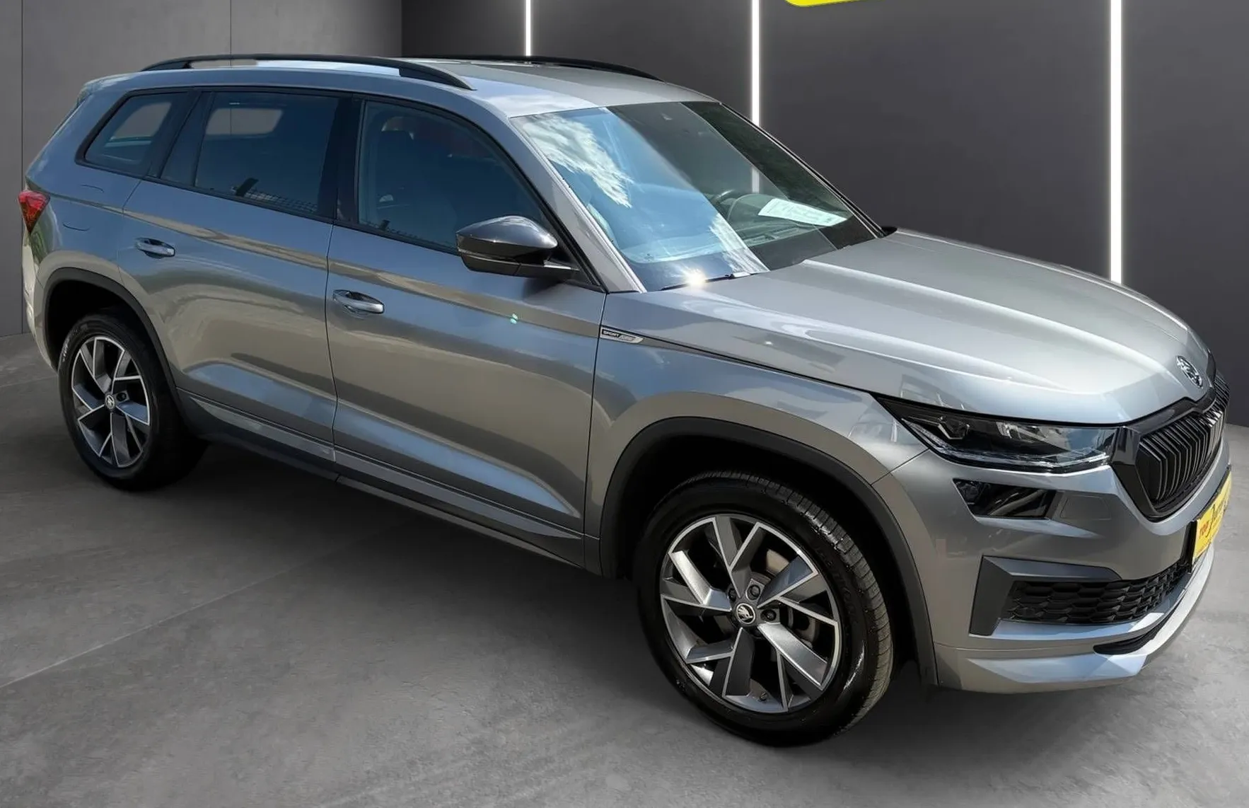 Zunanja slika - Škoda Kodiaq - 2.0 TDI Sportline VIRTUAL RADAR FULL LED KAMERA - 9