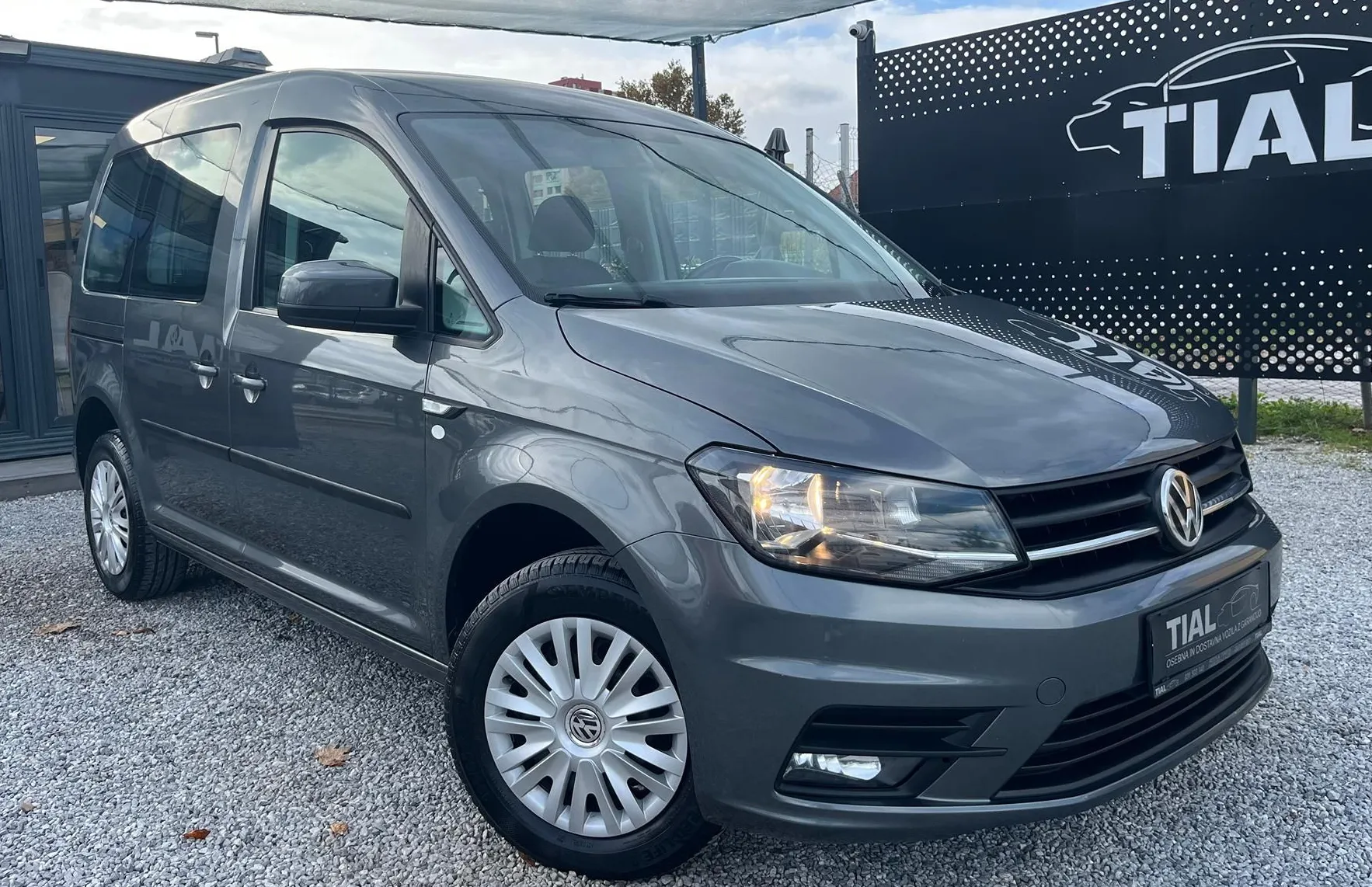 Zunanja slika - VW Caddy - 2.0 TDI 2X DRSNA-PDC-TEMPO.-SLO-OPRAVLJEN SERVIS - 3
