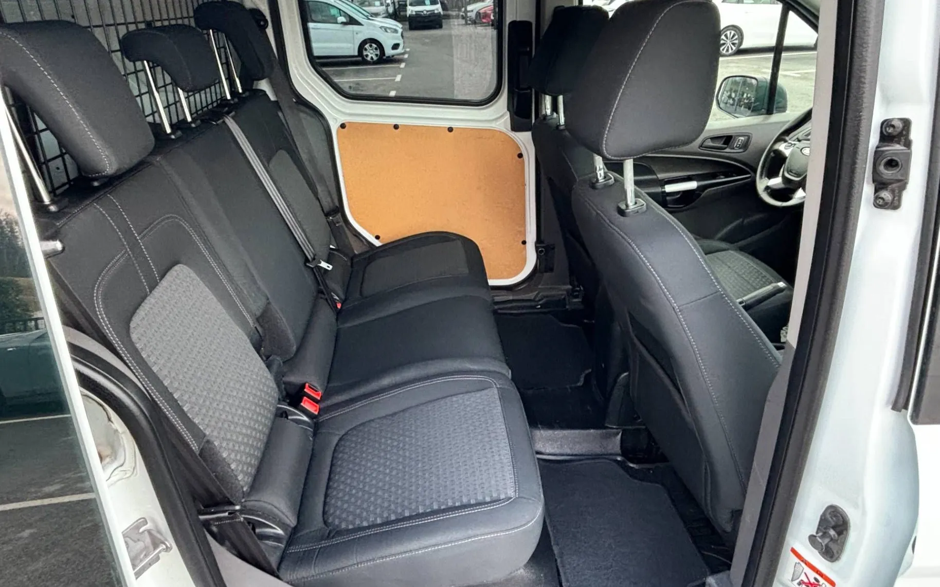 Zunanja slika - Ford Tourneo Connect - 1.5 TDCi N1-KAMERA-NAVI-PDC... - 9