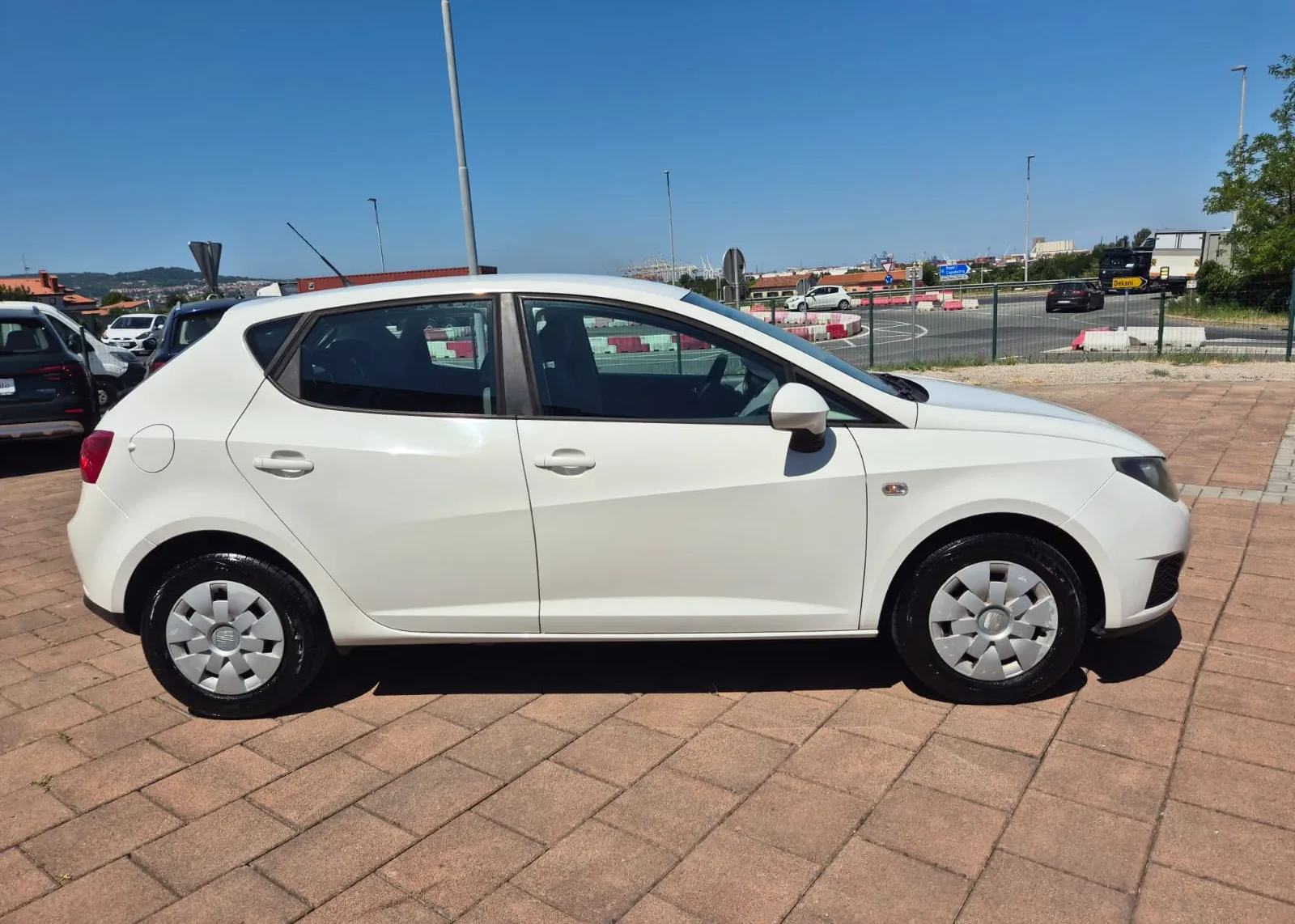 Zunanja slika - Seat Ibiza - 1.2 STYLE-LEASING BREZ POLOGA-HITRI KREDIT - 7