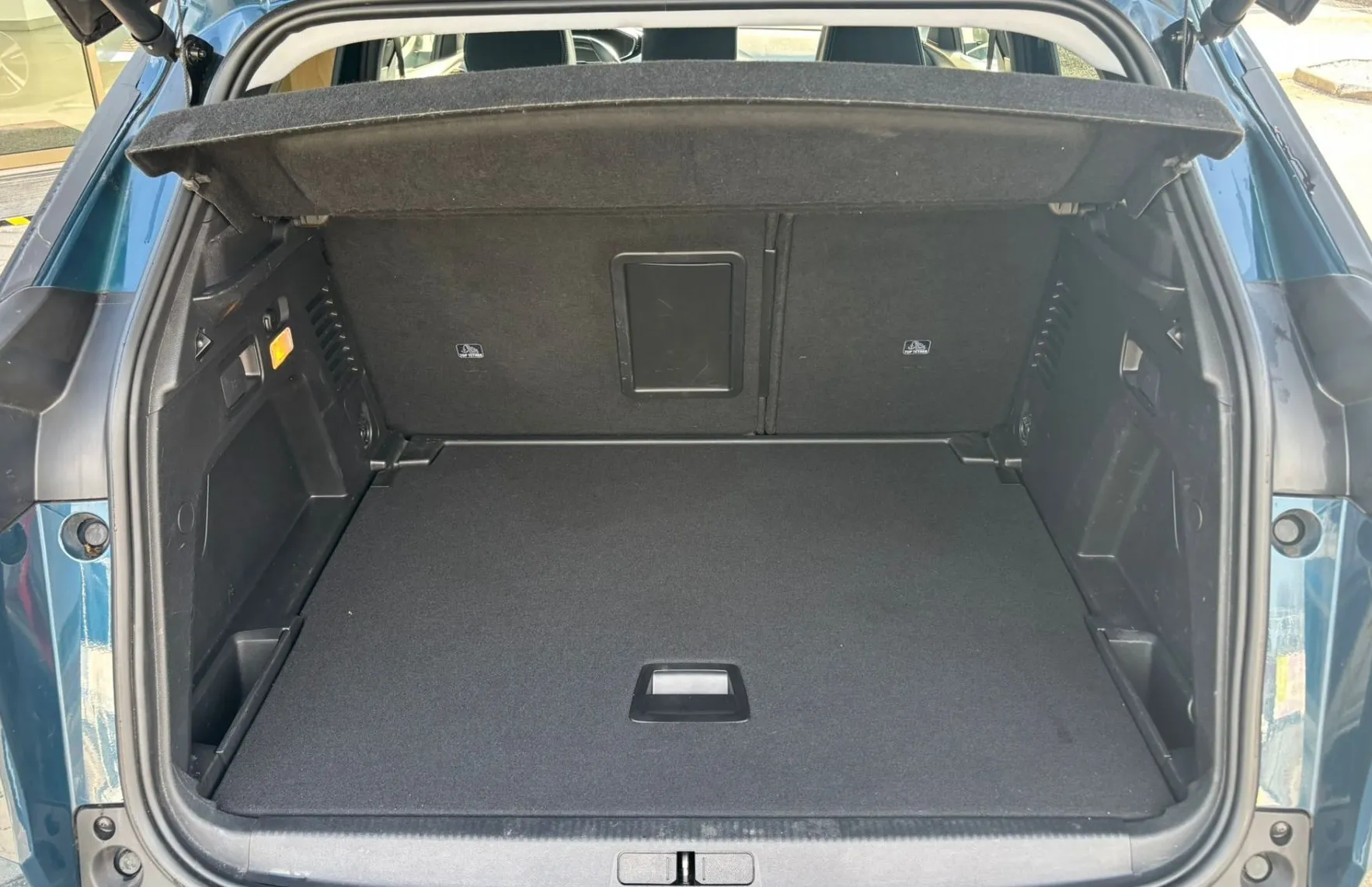 Zunanja slika - Peugeot 3008 - 1.2 PureTech 130 Allure Pack AUT KAMERA-VL.KLJUKA - 6