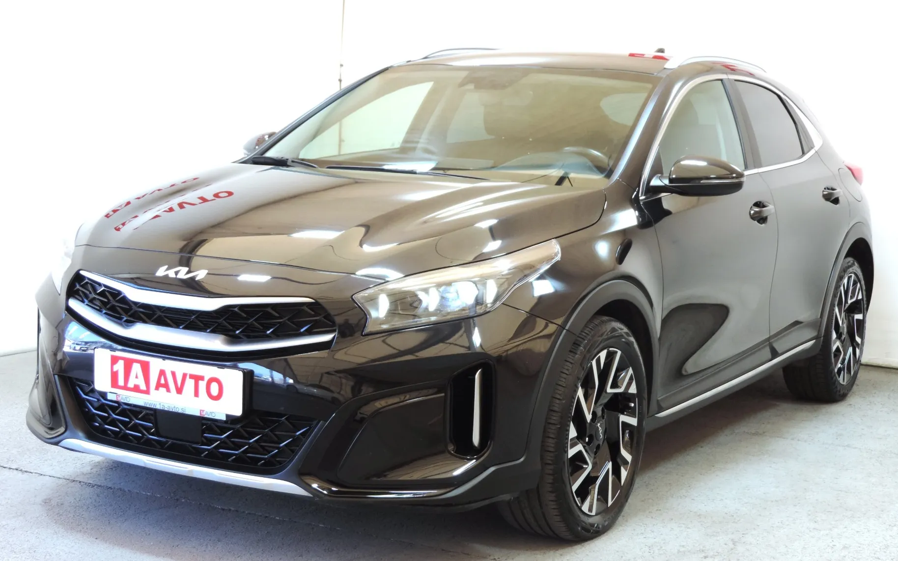 Zunanja slika - KIA XCeed - 1,6 CRDi MHEV LX Joy ISG DCT - 1